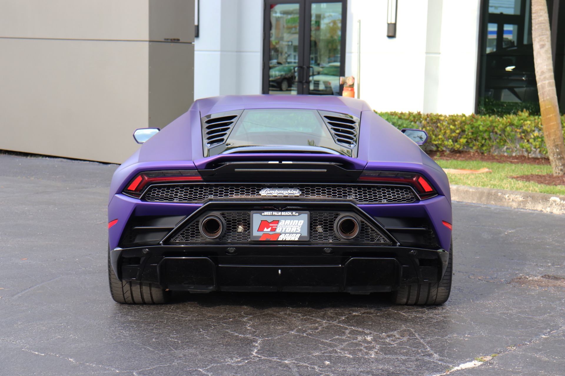 Used-2020-Lamborghini-Huracan-EVO