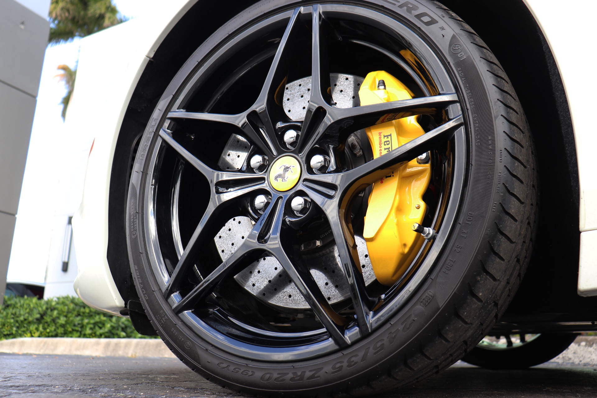 Used-2016-Ferrari-California-T
