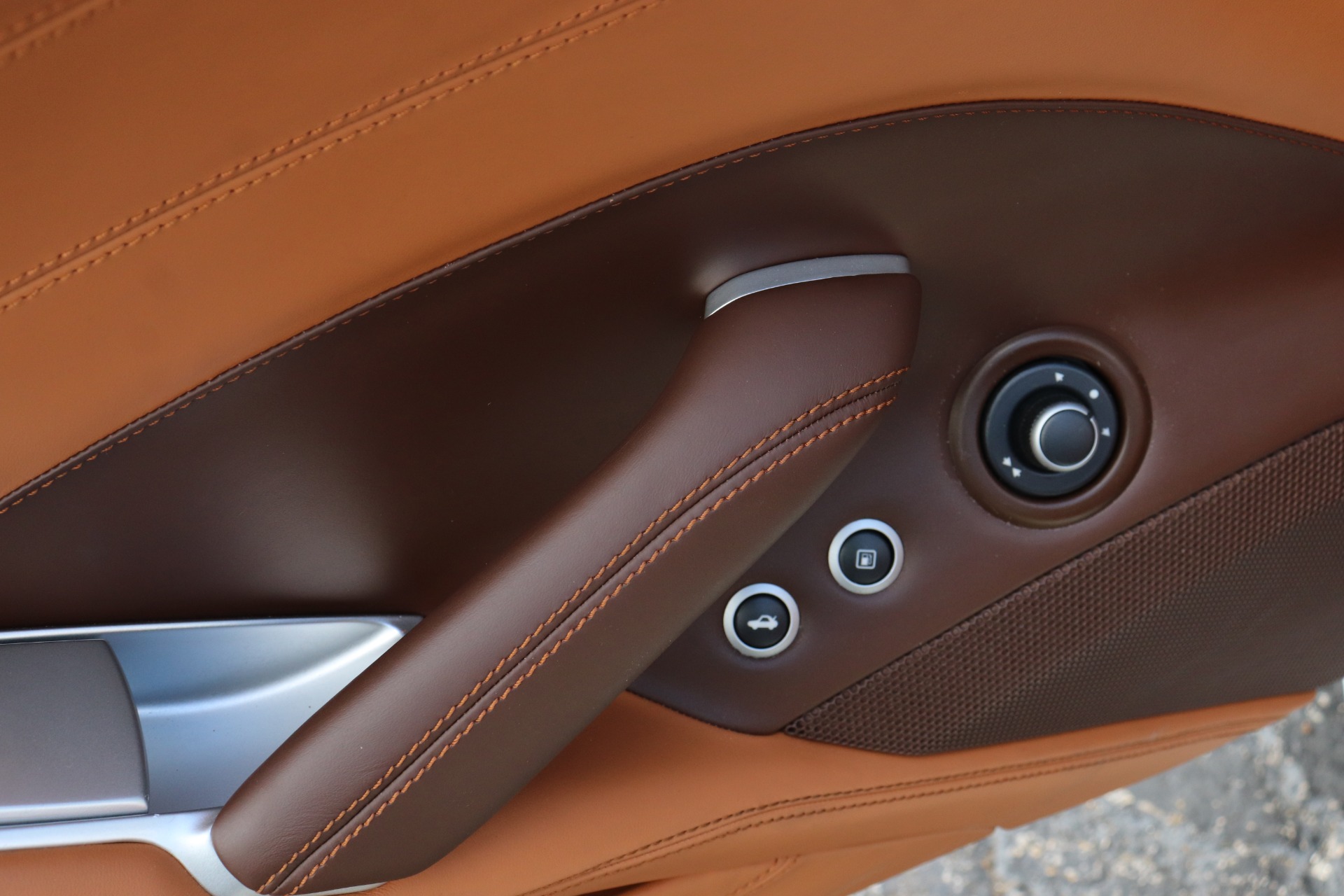 Used-2016-Ferrari-California-T