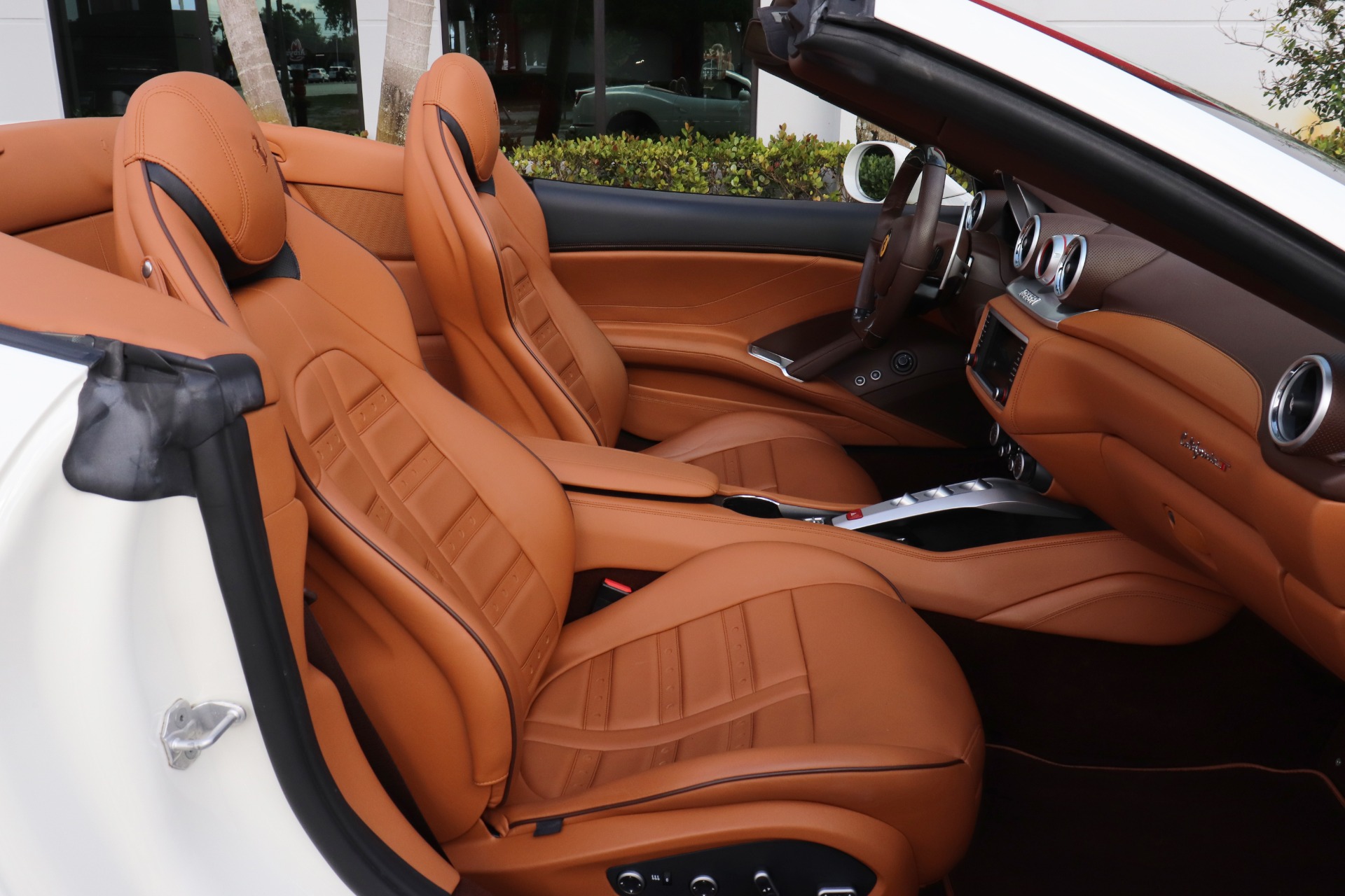 Used-2016-Ferrari-California-T