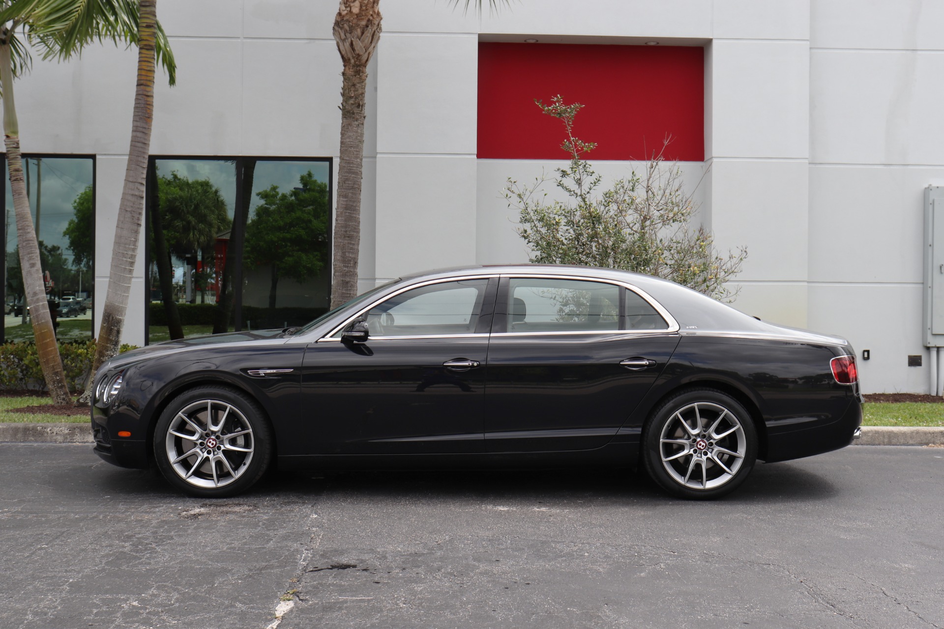 Used-2018-Bentley-Flying-Spur-V8-S