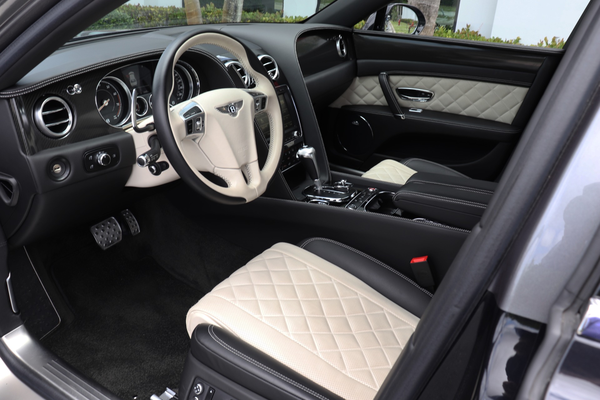 Used-2018-Bentley-Flying-Spur-V8-S