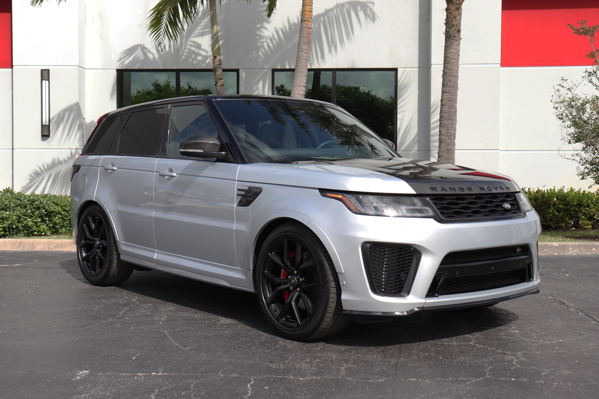 Used-2022-Land-Rover-Range-Rover-Sport-SVR