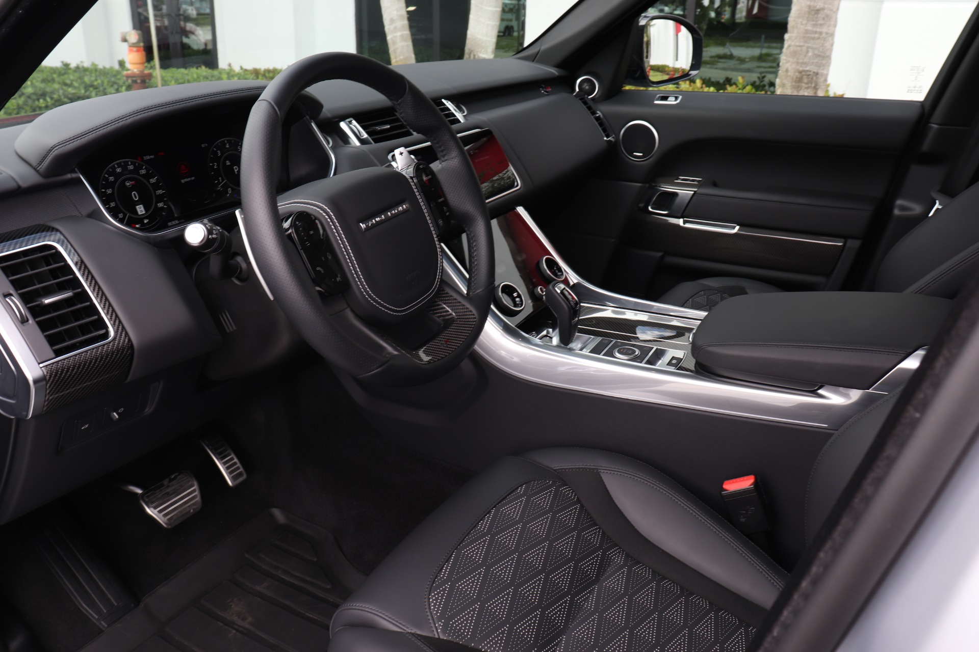 Used-2022-Land-Rover-Range-Rover-Sport-SVR