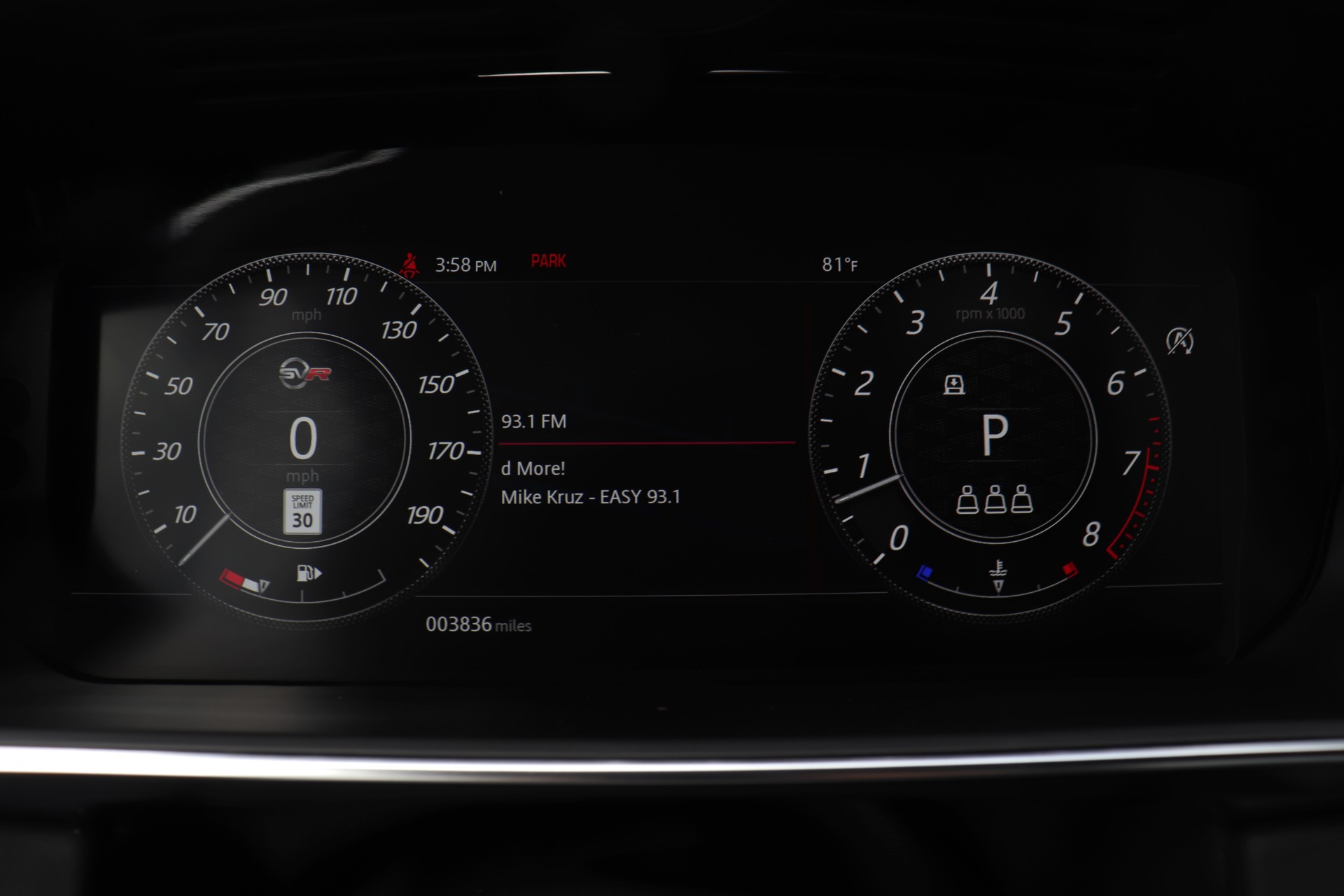 Used-2022-Land-Rover-Range-Rover-Sport-SVR