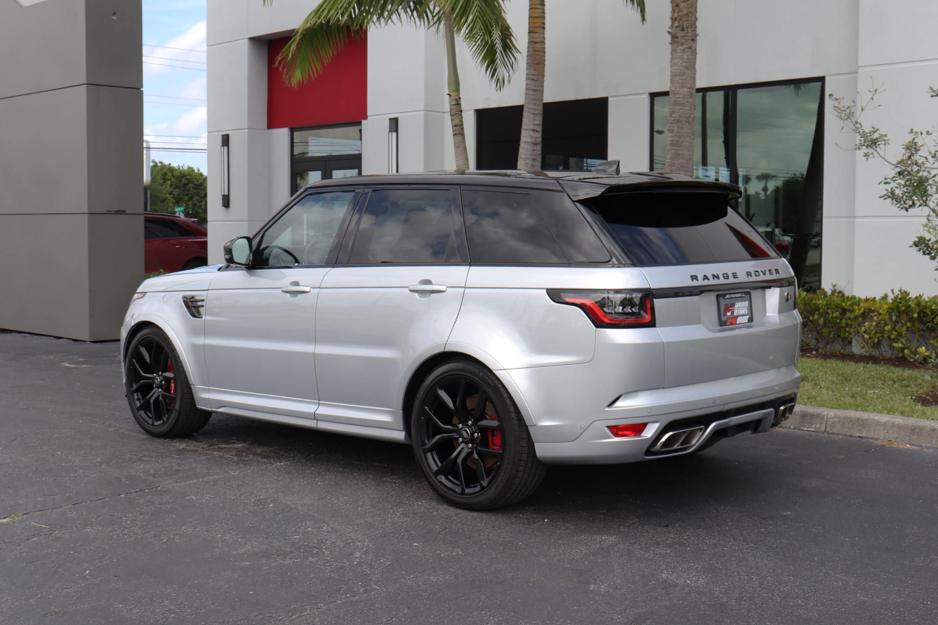 Used-2022-Land-Rover-Range-Rover-Sport-SVR