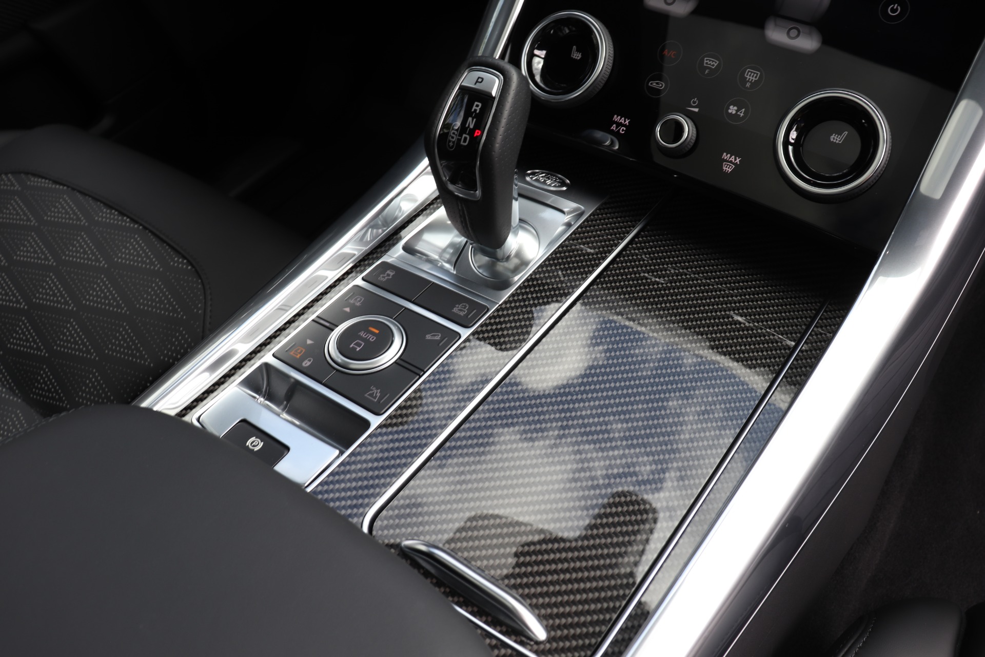 Used-2022-Land-Rover-Range-Rover-Sport-SVR