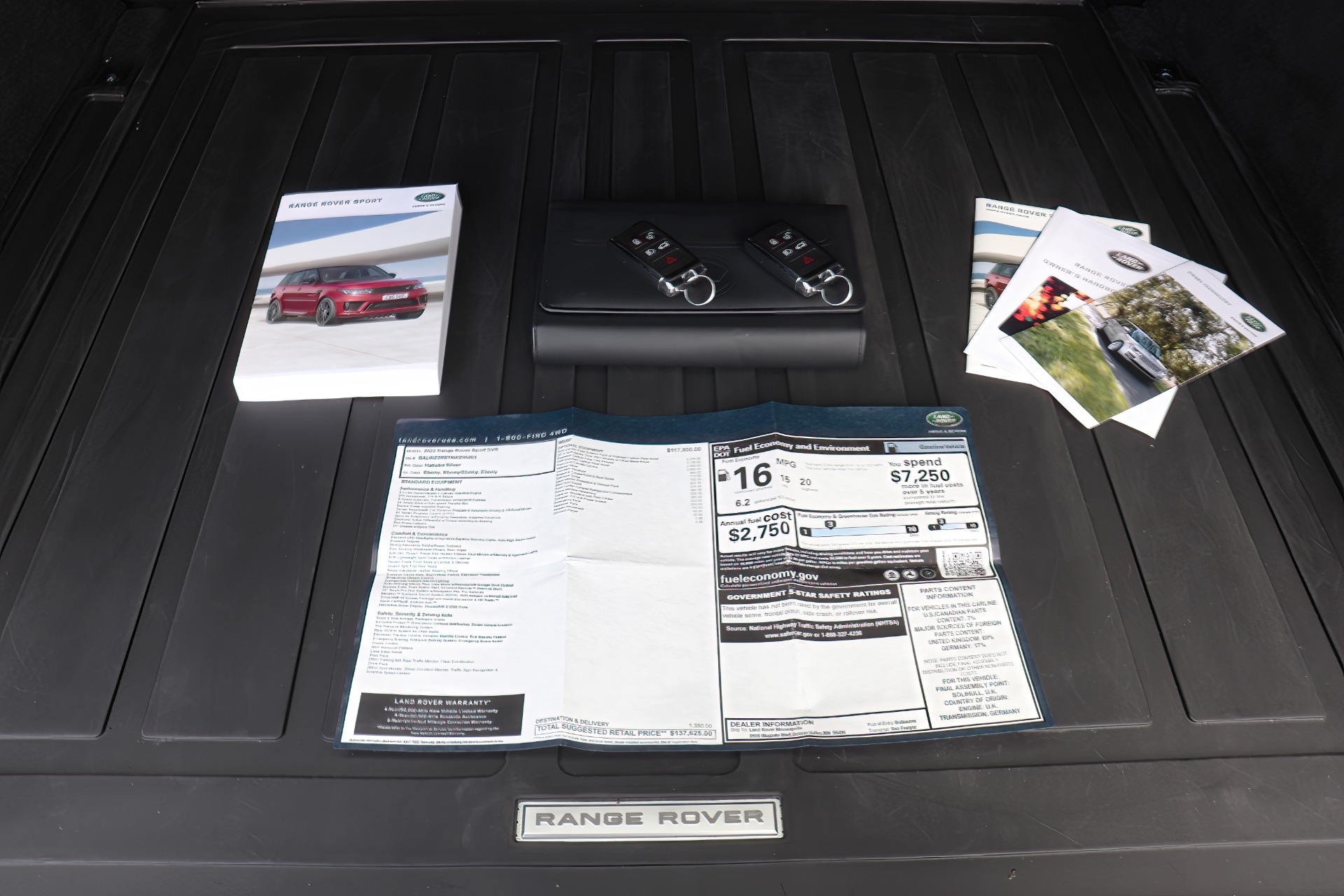 Used-2022-Land-Rover-Range-Rover-Sport-SVR