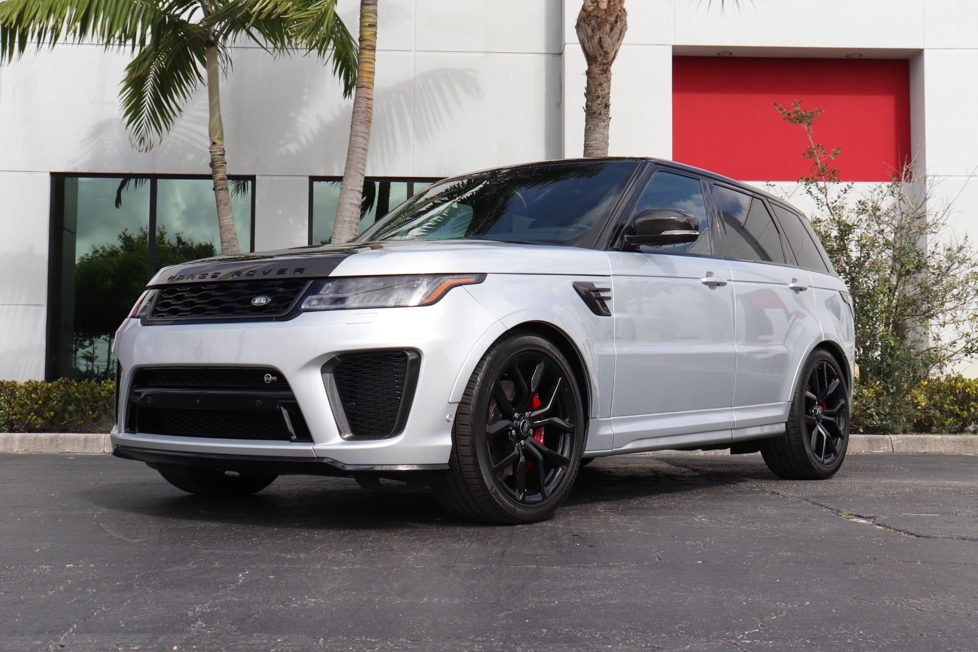 Used-2022-Land-Rover-Range-Rover-Sport-SVR