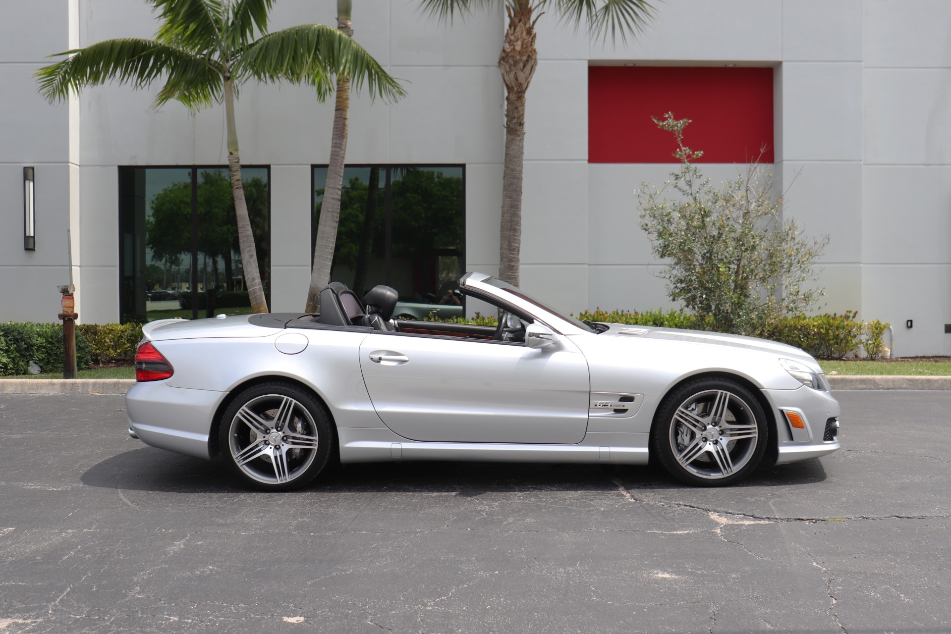 Used-2011-Mercedes-Benz-SL-Class-SL-63-AMG