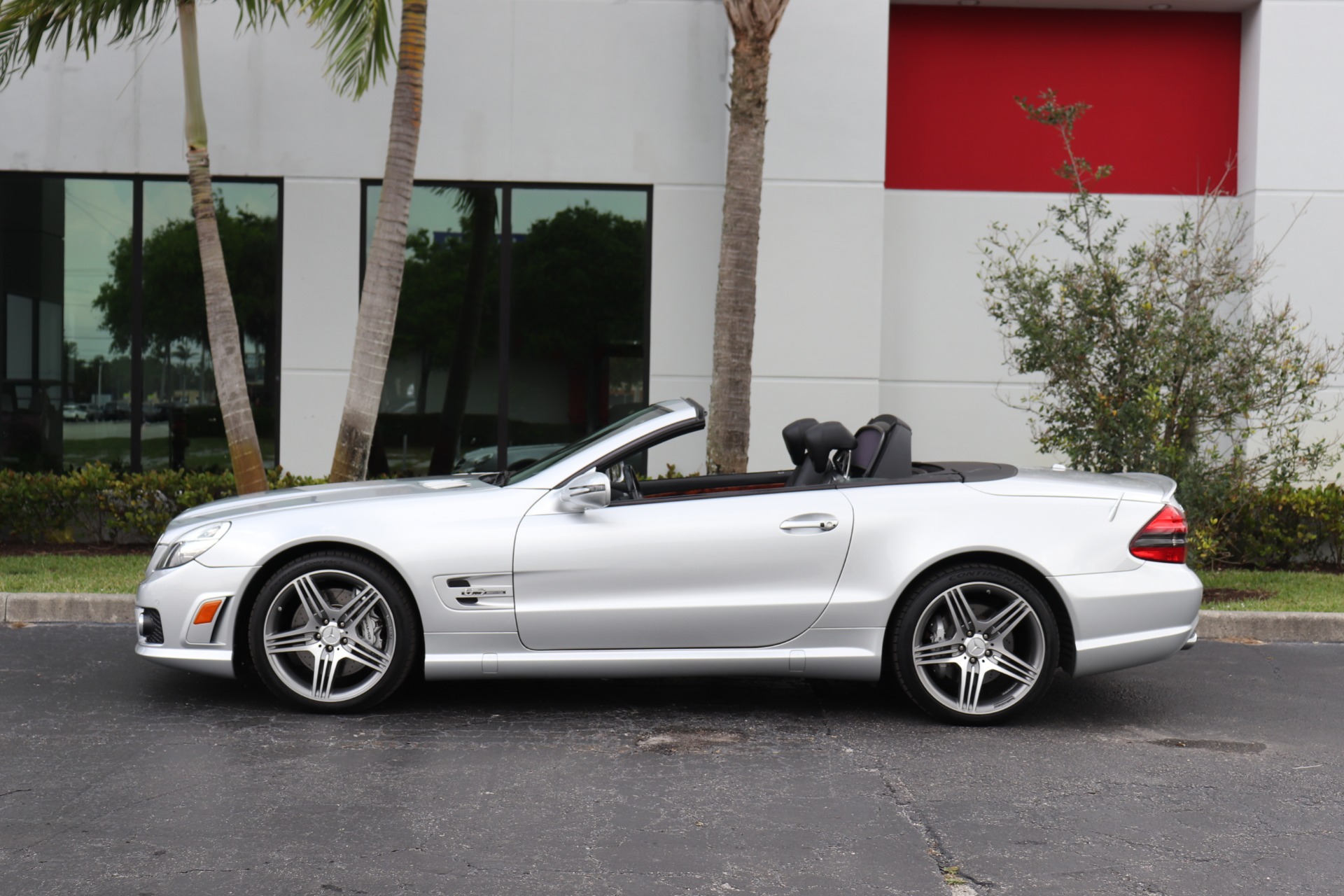 Used-2011-Mercedes-Benz-SL-Class-SL-63-AMG