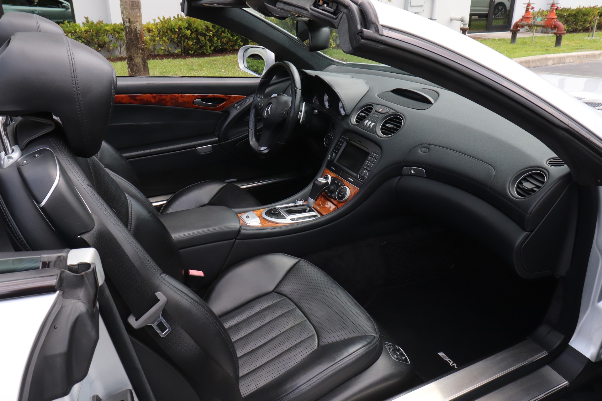 Used-2011-Mercedes-Benz-SL-Class-SL-63-AMG