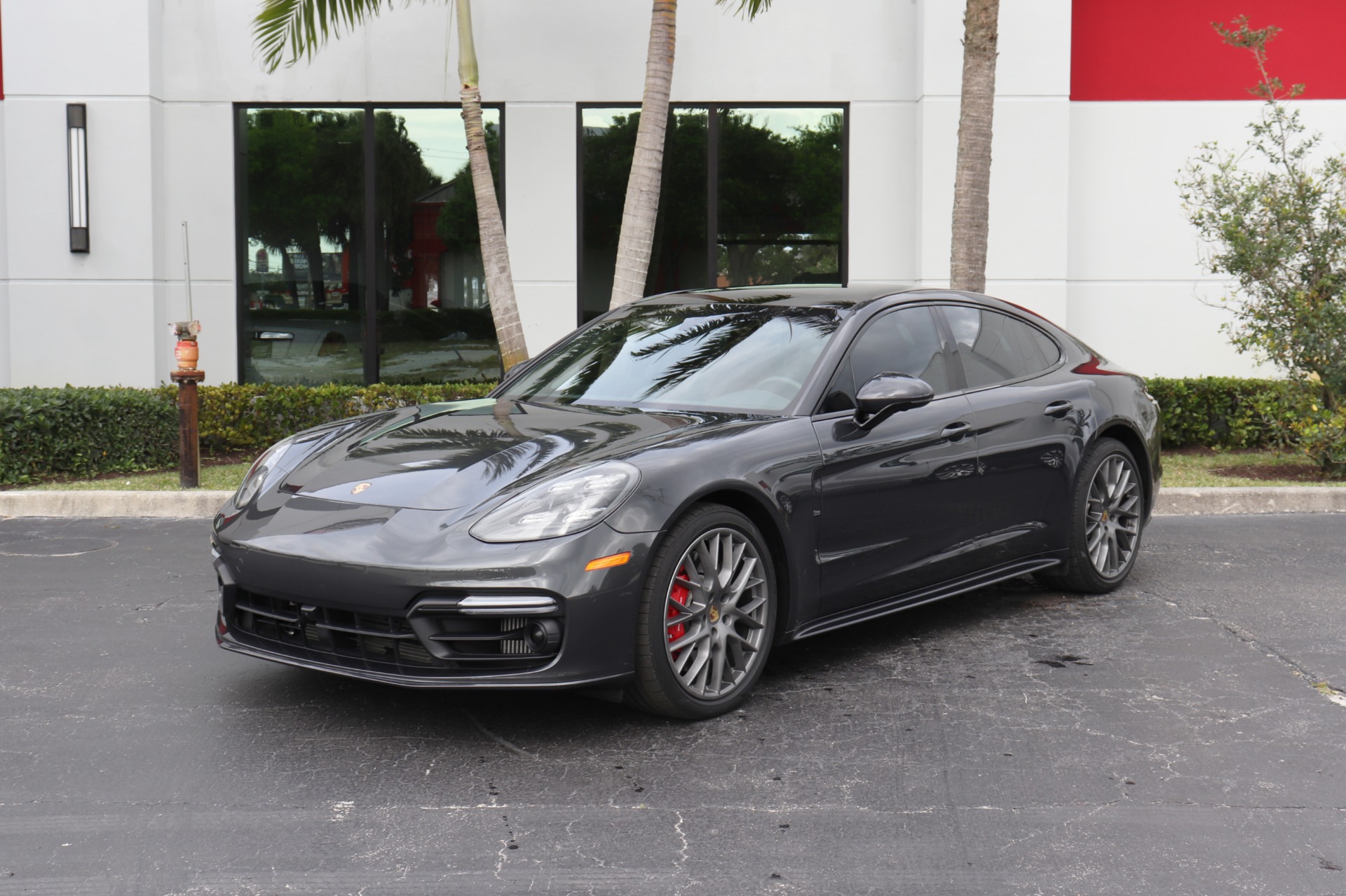 Used-2018-Porsche-Panamera-Turbo