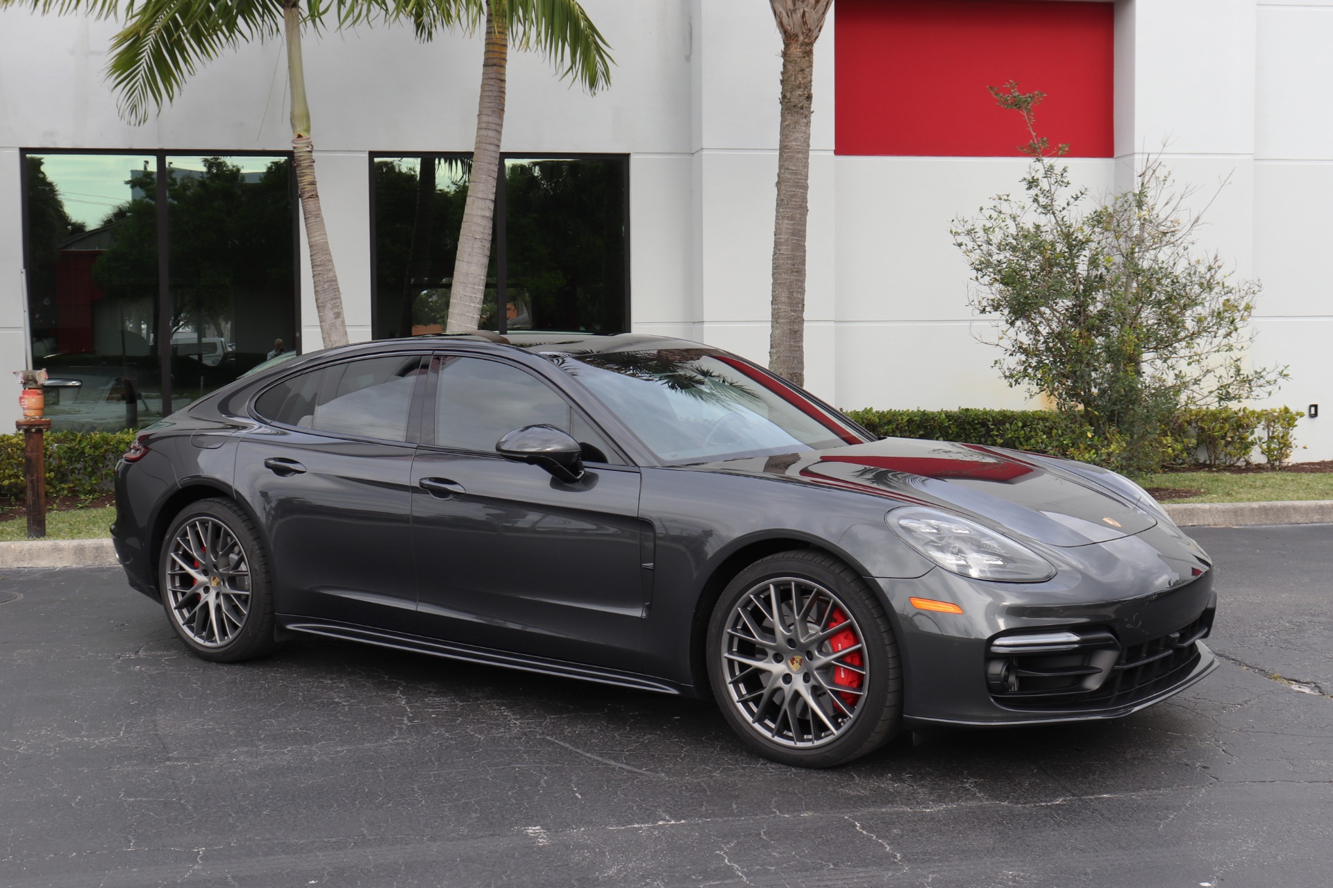 Used-2018-Porsche-Panamera-Turbo