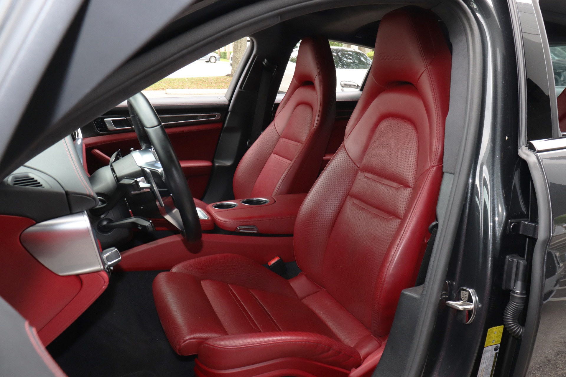 Used-2018-Porsche-Panamera-Turbo