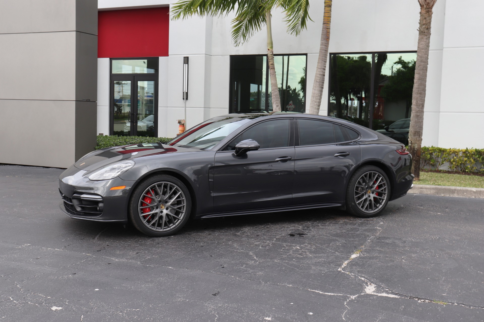 Used-2018-Porsche-Panamera-Turbo