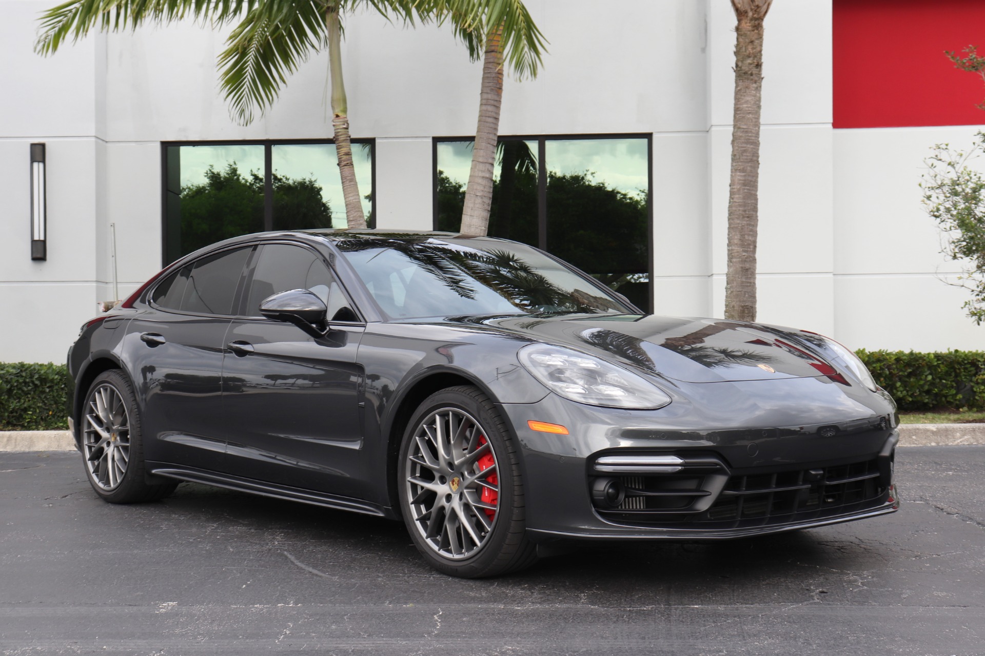 Used-2018-Porsche-Panamera-Turbo