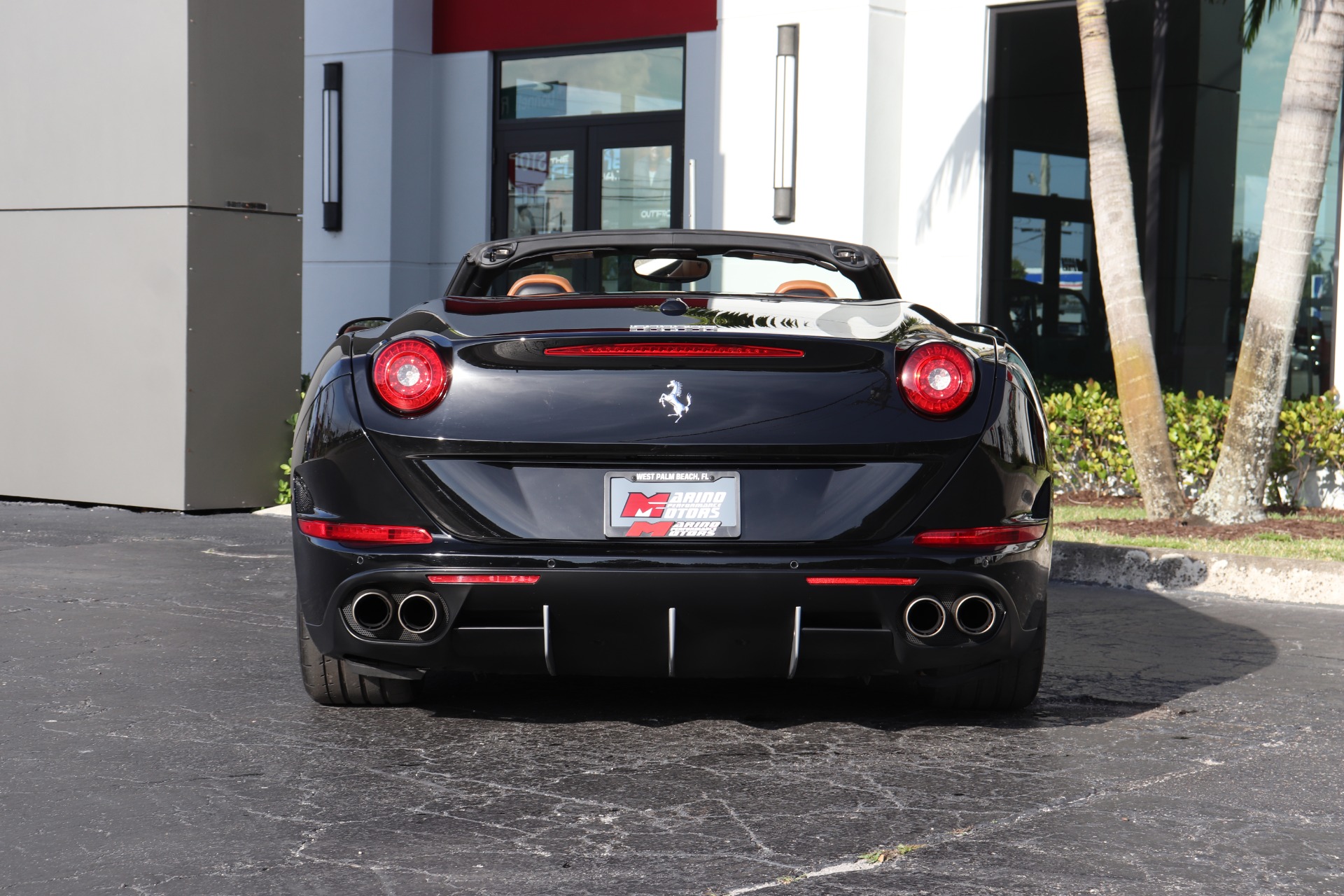 Used-2016-Ferrari-California-T