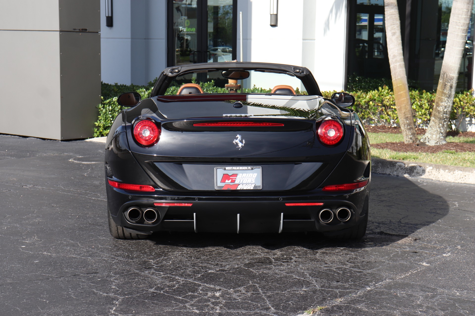 Used-2016-Ferrari-California-T