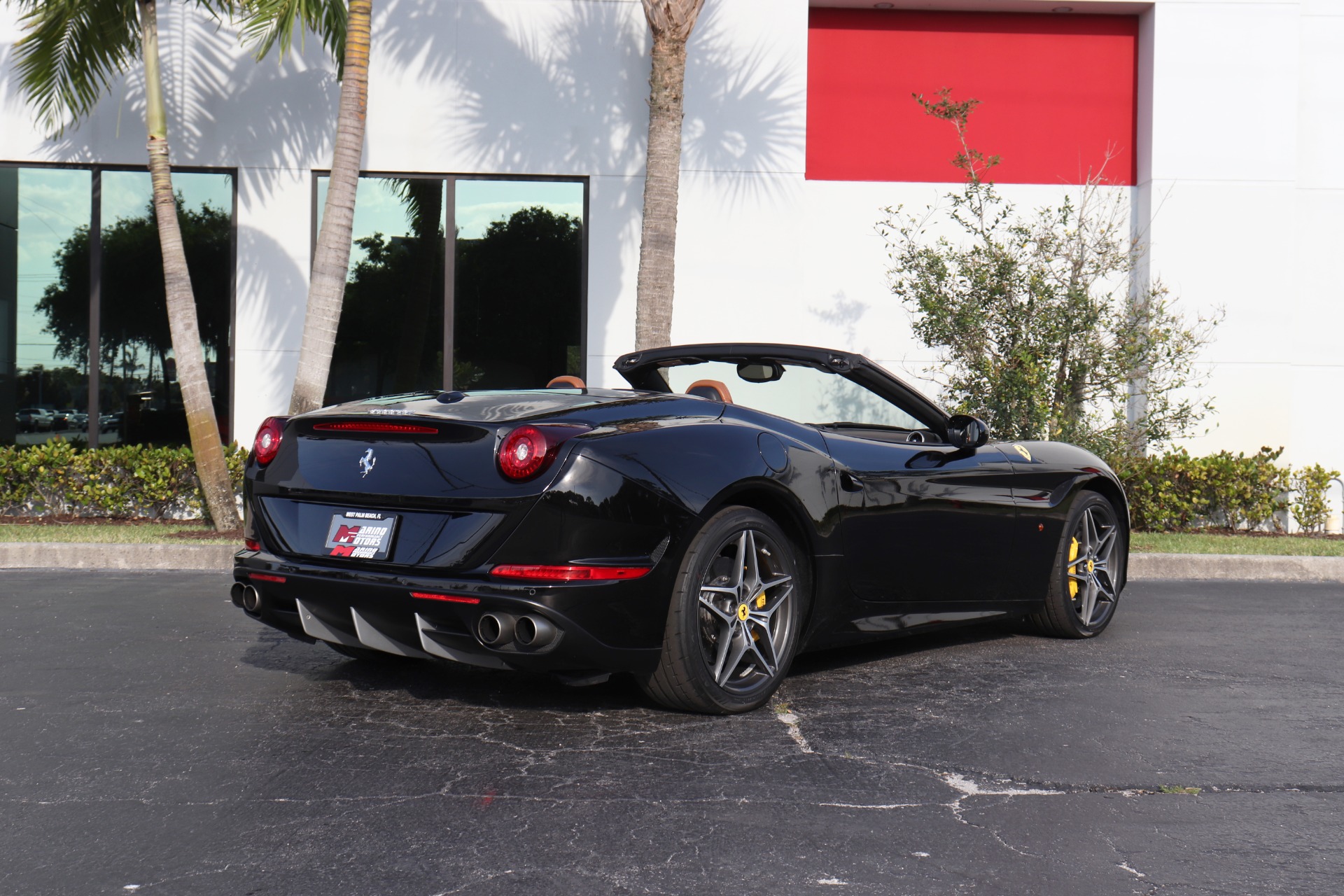 Used-2016-Ferrari-California-T