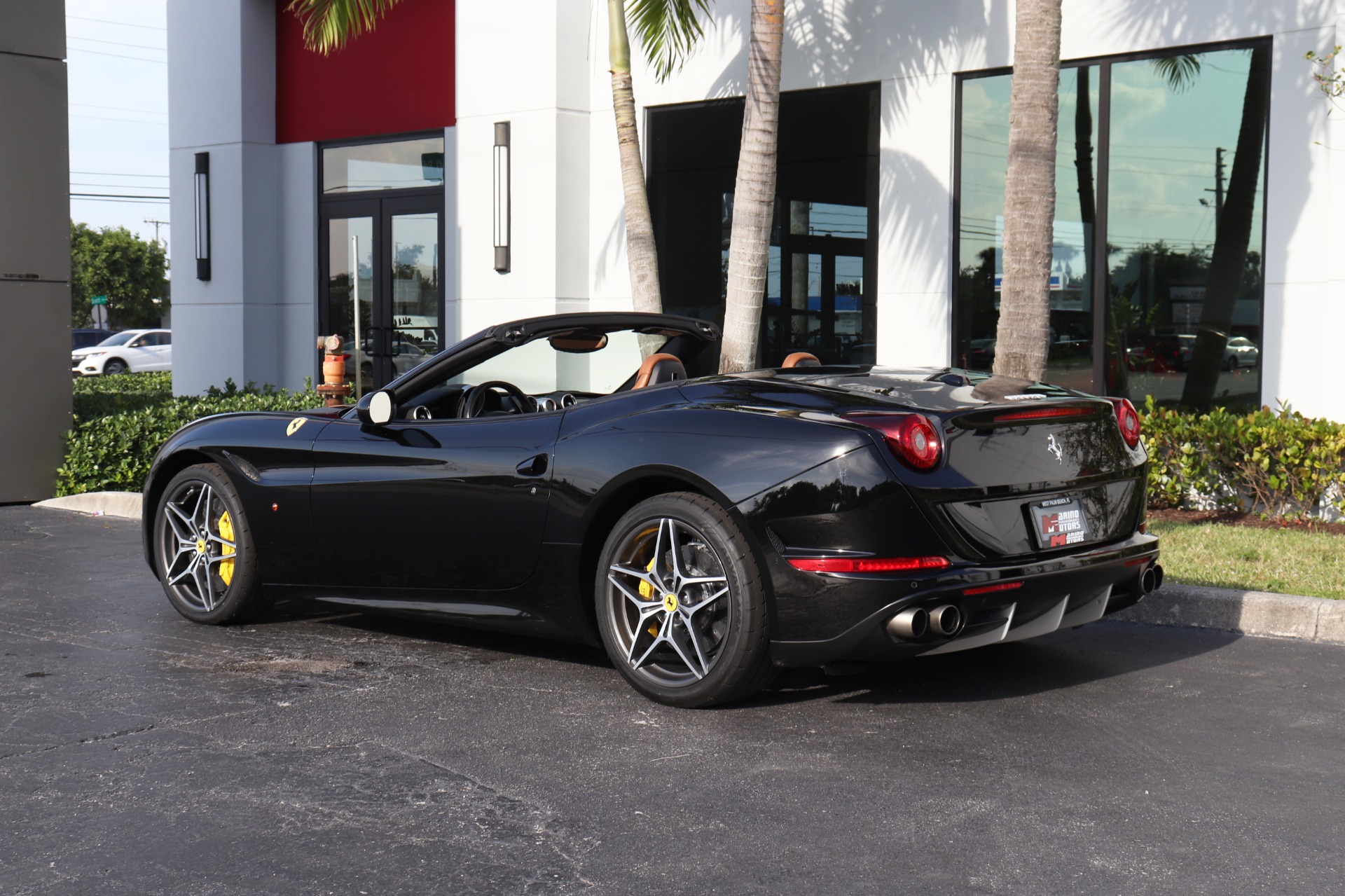 Used-2016-Ferrari-California-T