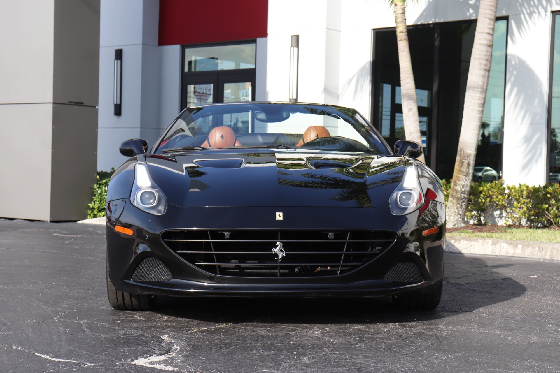 Used-2016-Ferrari-California-T