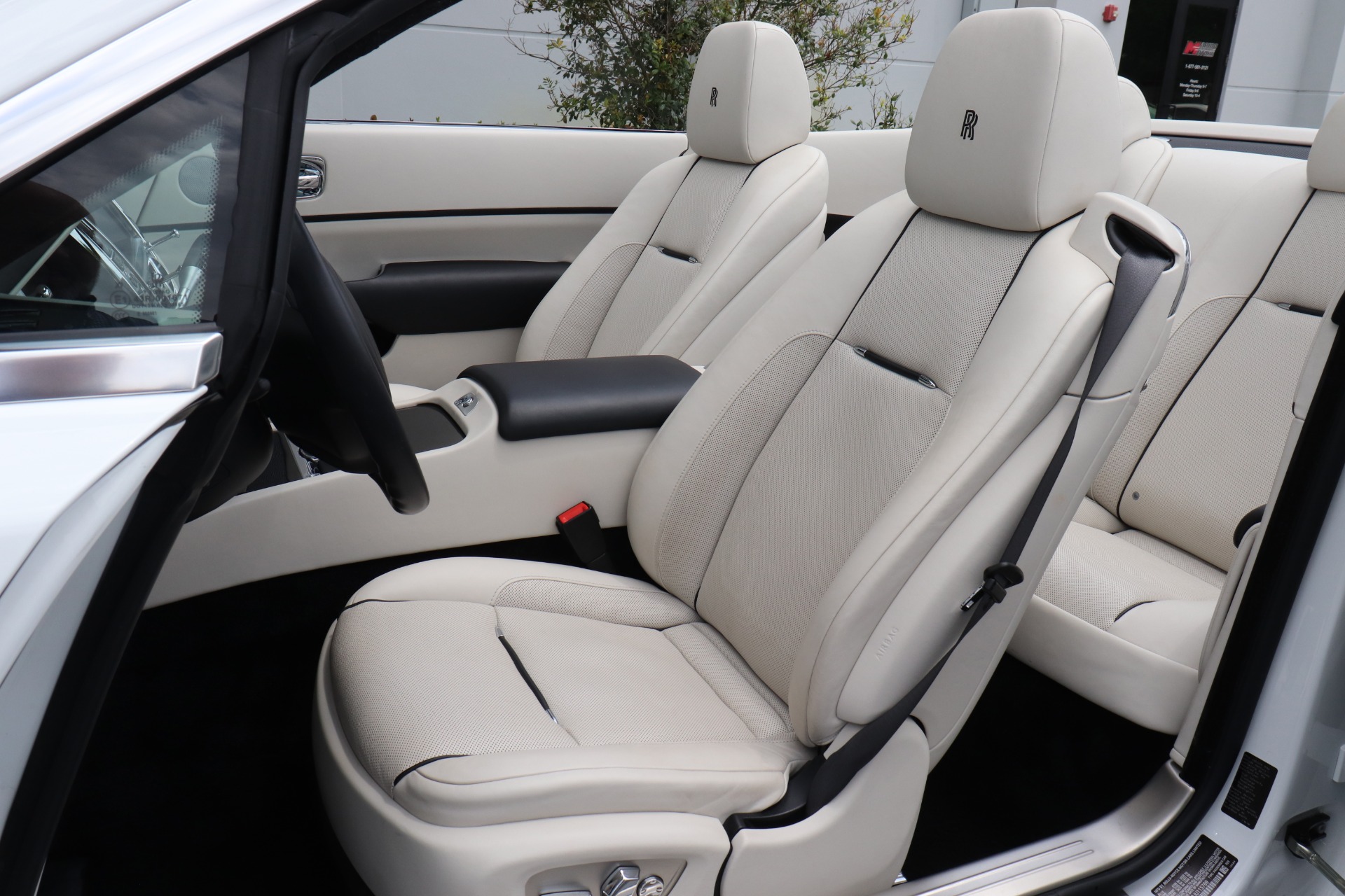 Used-2018-Rolls-Royce-Dawn