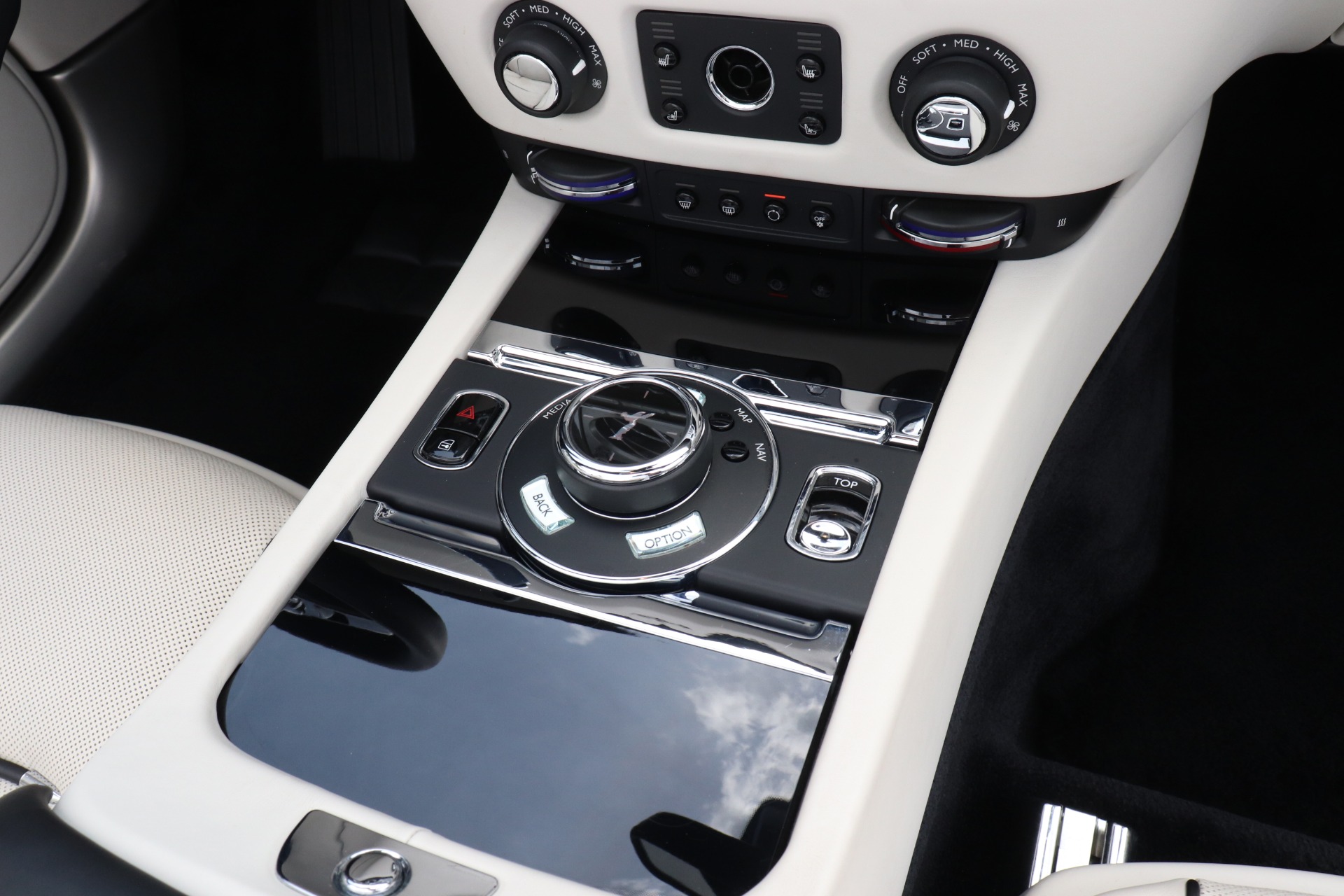 Used-2018-Rolls-Royce-Dawn