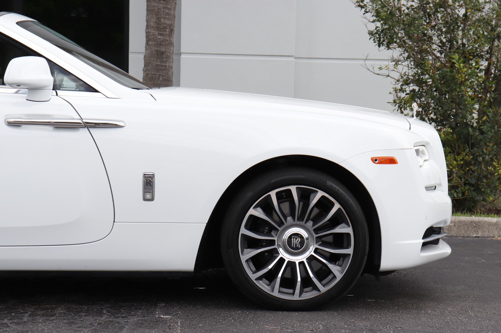 Used-2018-Rolls-Royce-Dawn