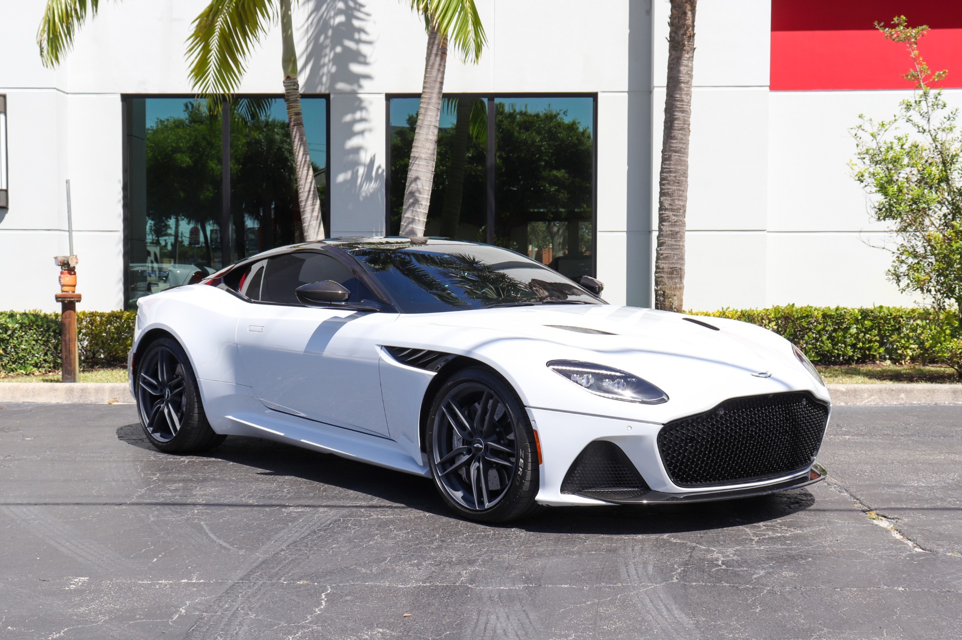 Used-2019-Aston-Martin-DBS-Superleggera