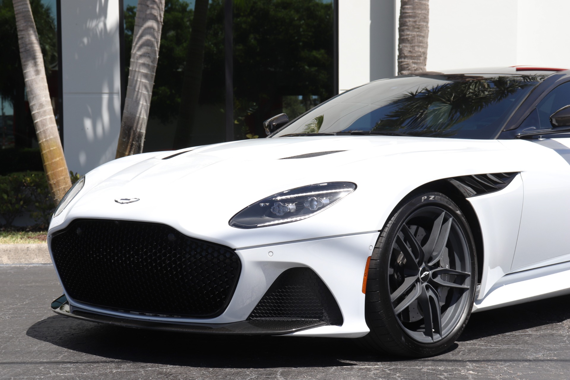 Used-2019-Aston-Martin-DBS-Superleggera
