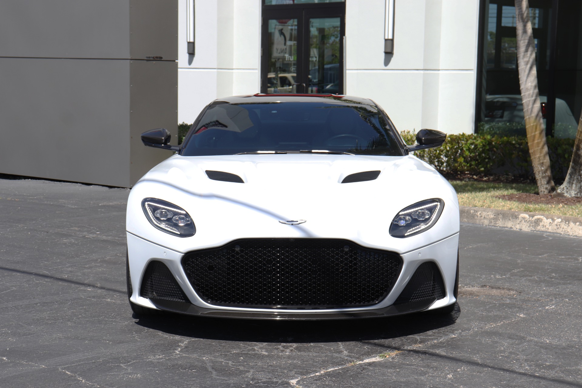 Used-2019-Aston-Martin-DBS-Superleggera