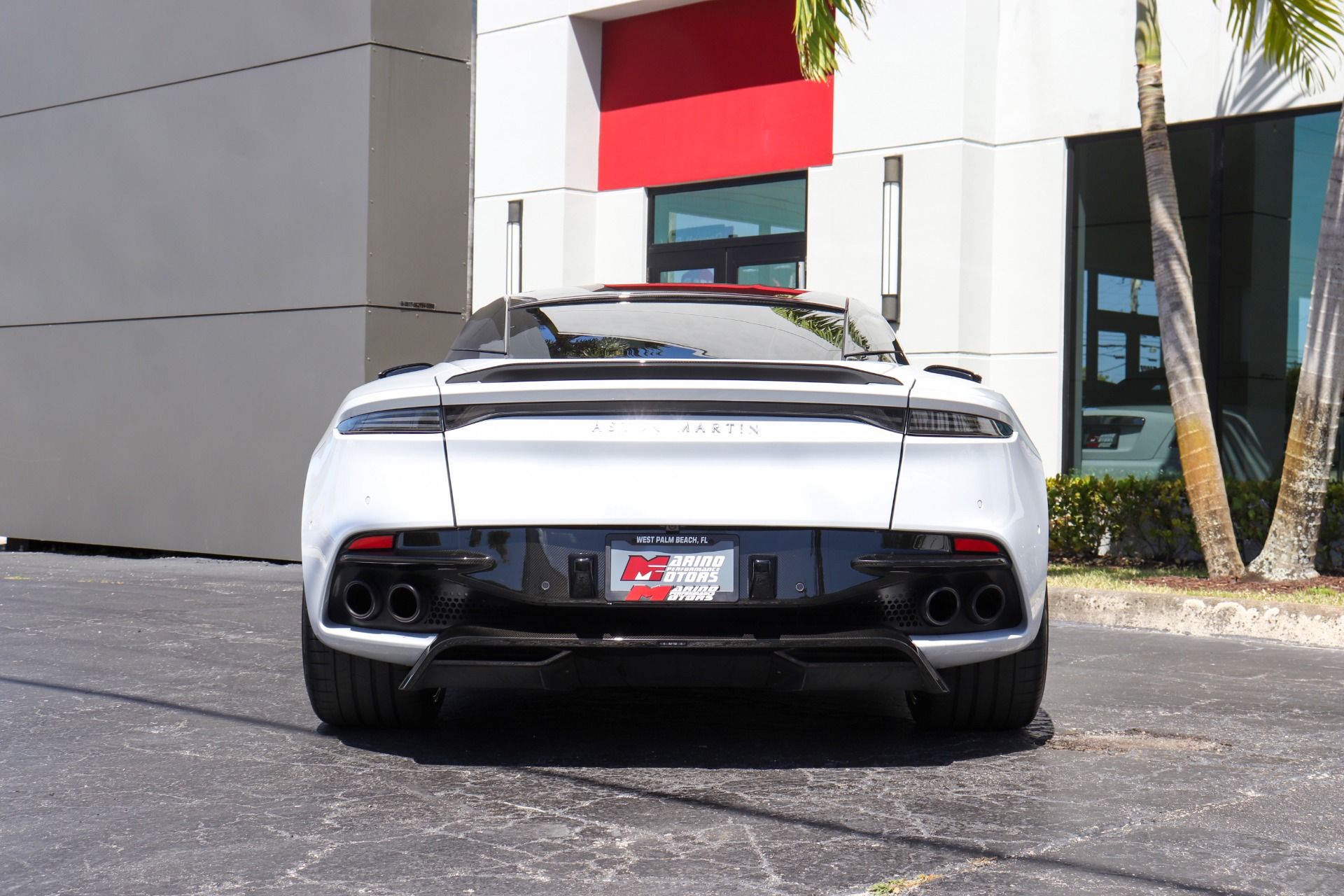 Used-2019-Aston-Martin-DBS-Superleggera