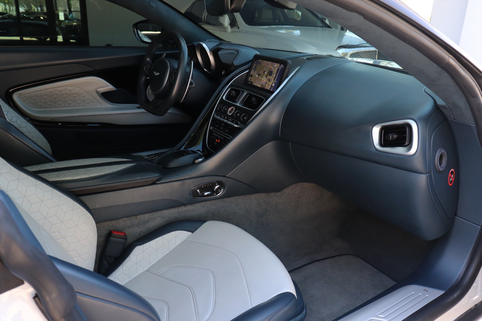 Used-2019-Aston-Martin-DBS-Superleggera
