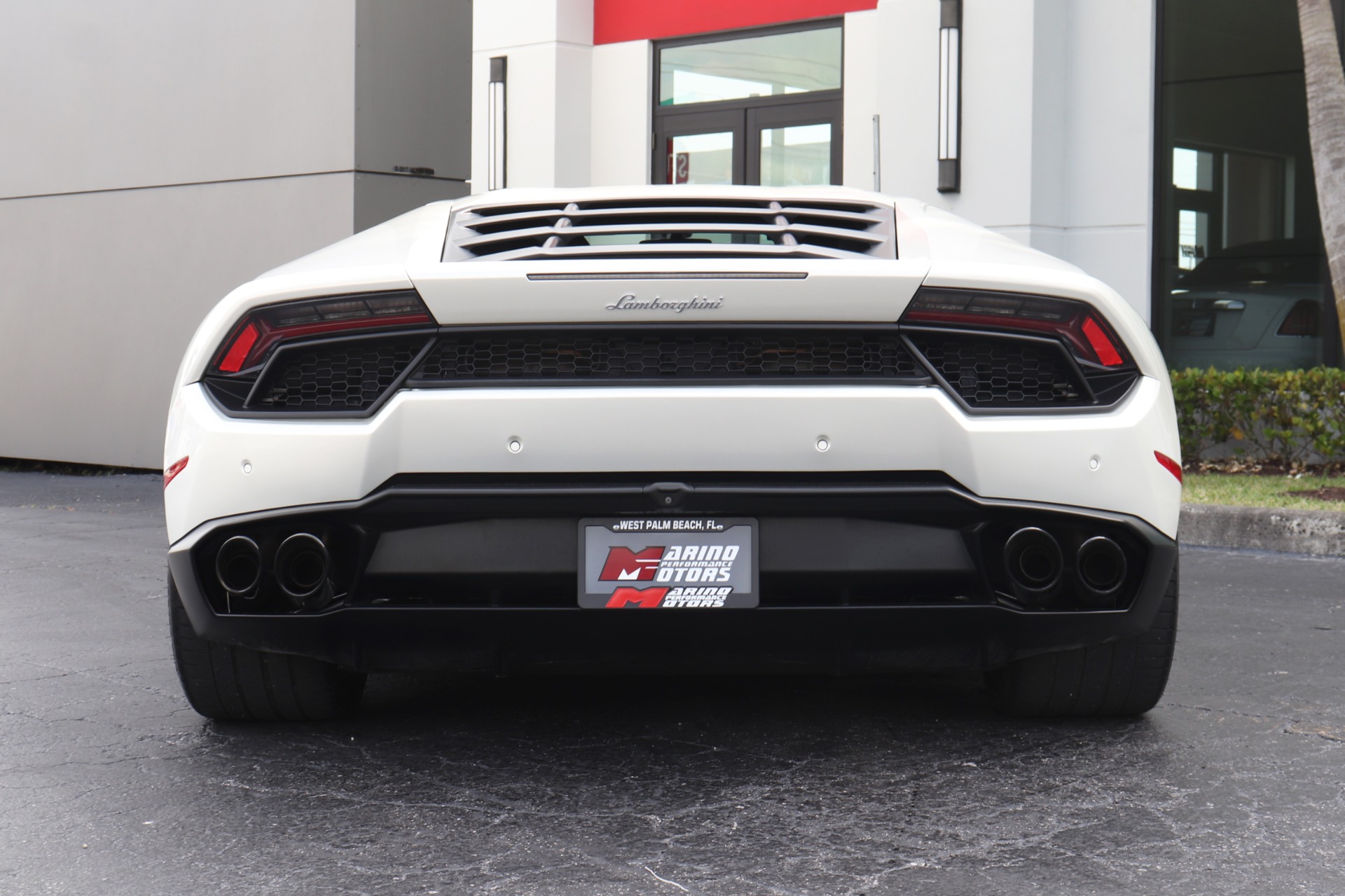 Used-2019-Lamborghini-Huracan-LP-580-2