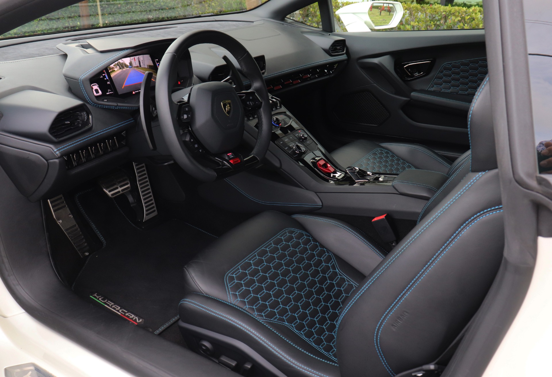Used-2019-Lamborghini-Huracan-LP-580-2