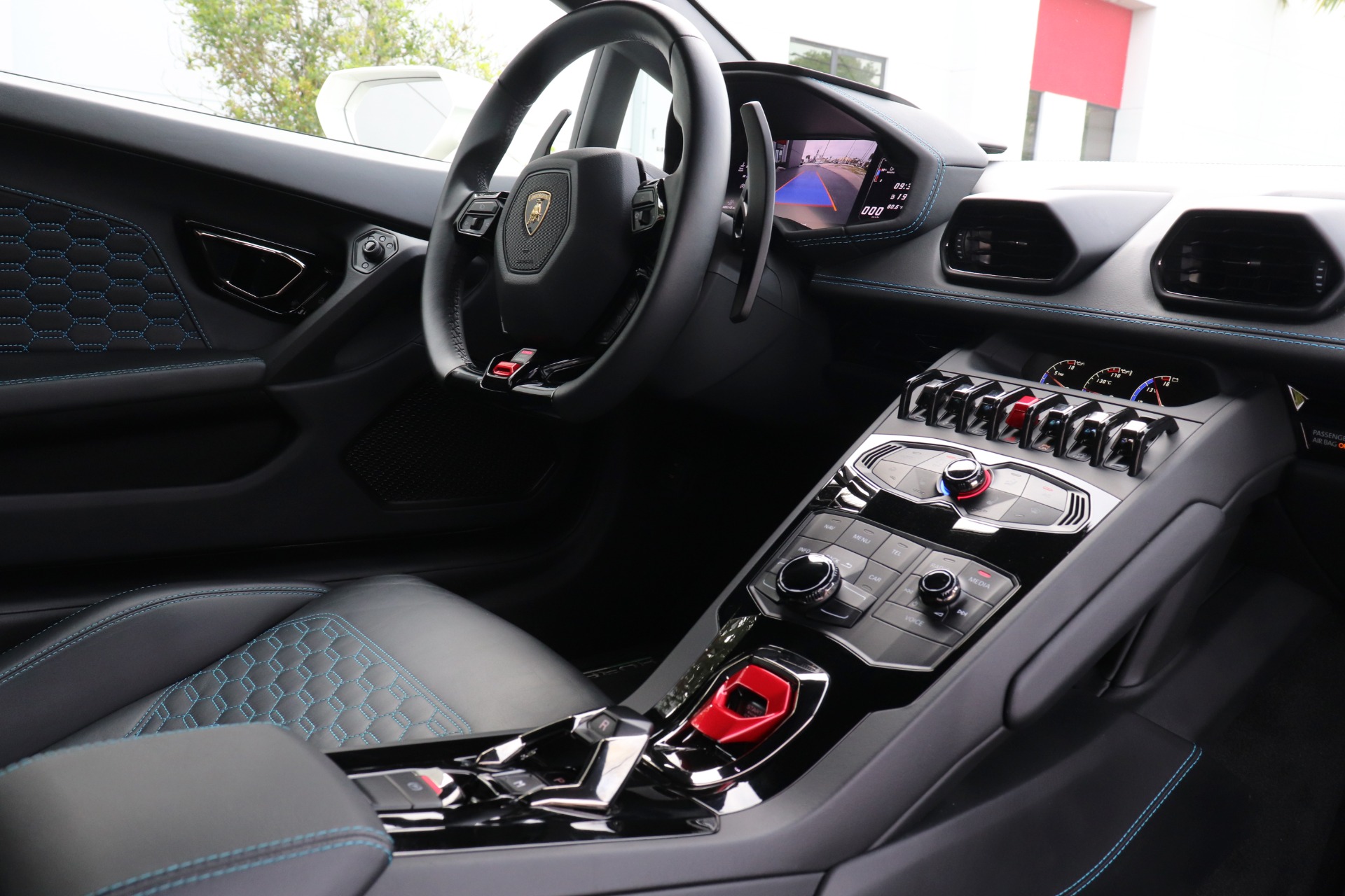 Used-2019-Lamborghini-Huracan-LP-580-2