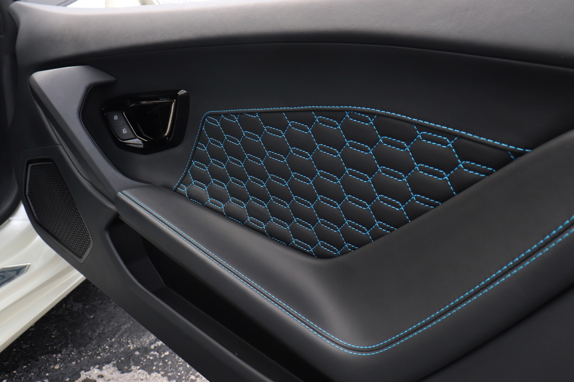 Used-2019-Lamborghini-Huracan-LP-580-2