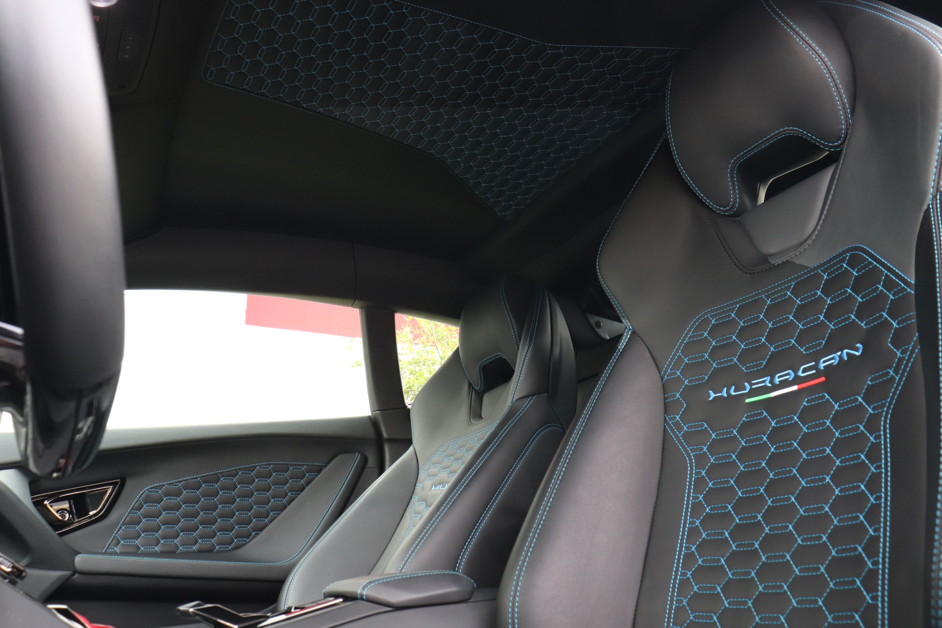Used-2019-Lamborghini-Huracan-LP-580-2