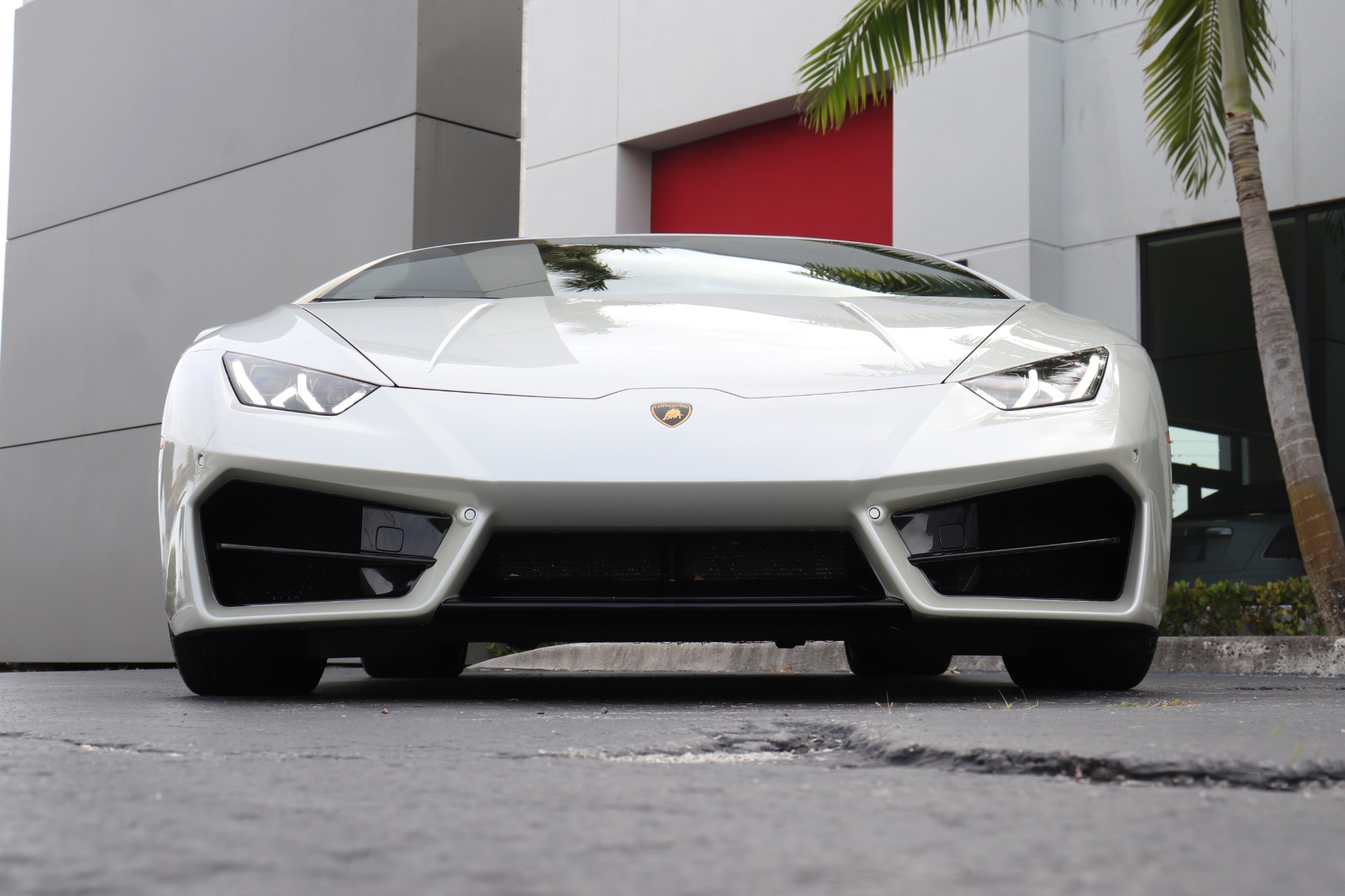 Used-2019-Lamborghini-Huracan-LP-580-2