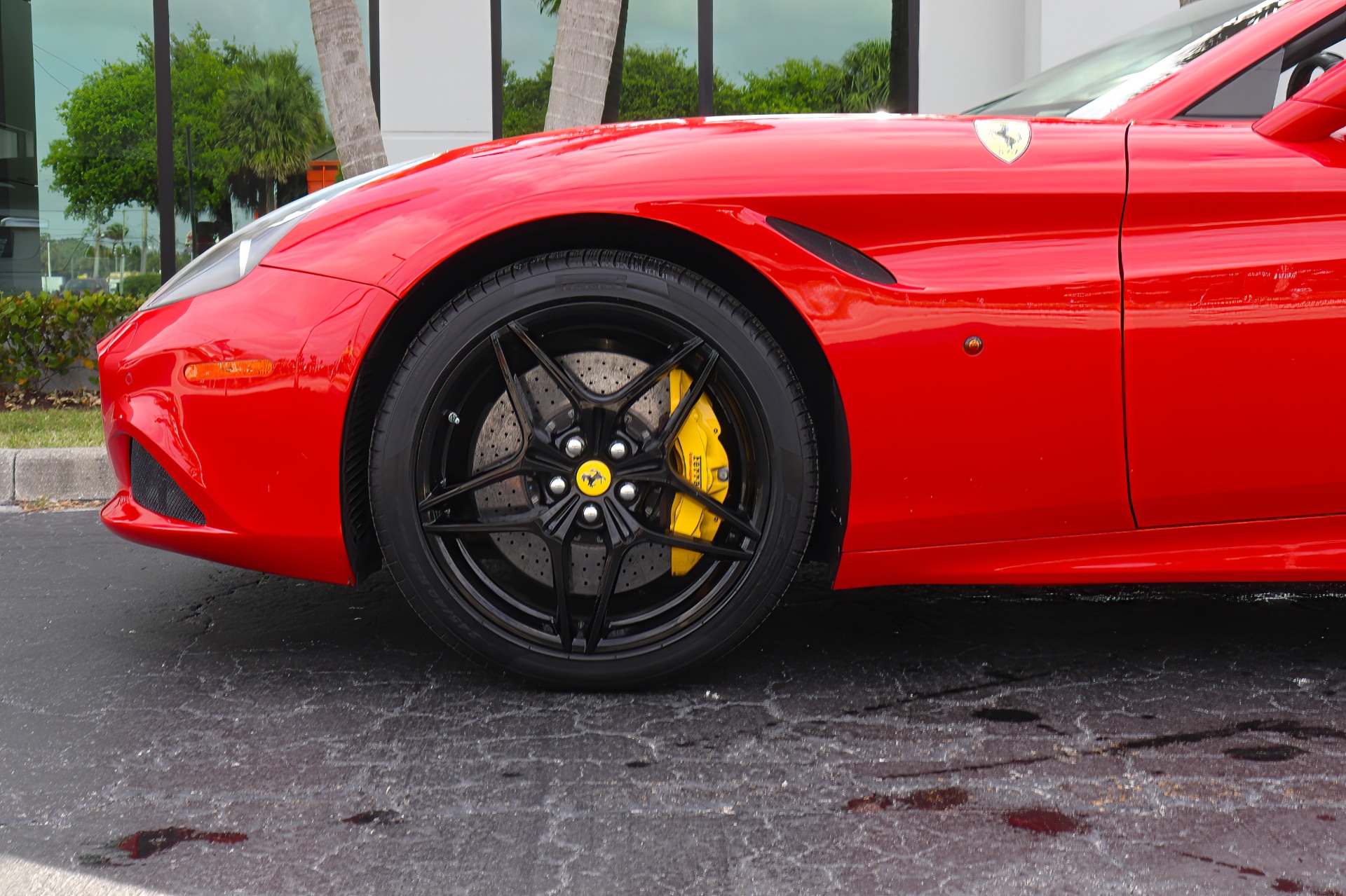 Used-2016-Ferrari-California-T