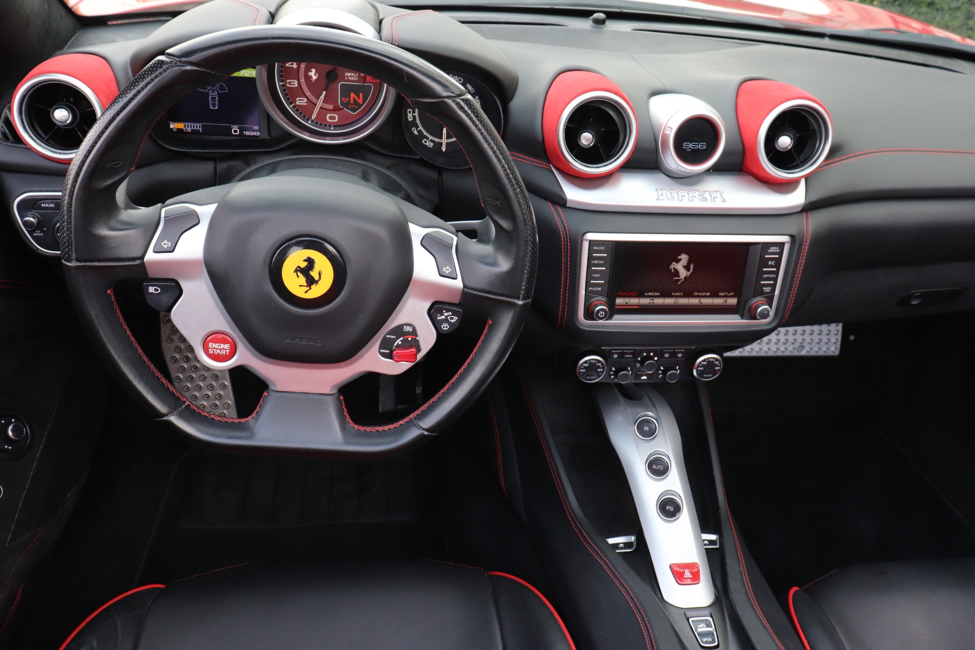 Used-2016-Ferrari-California-T