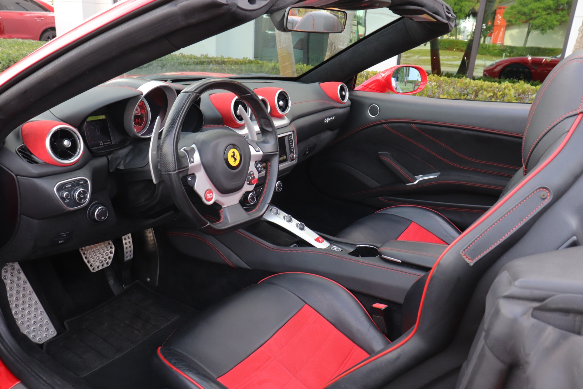 Used-2016-Ferrari-California-T
