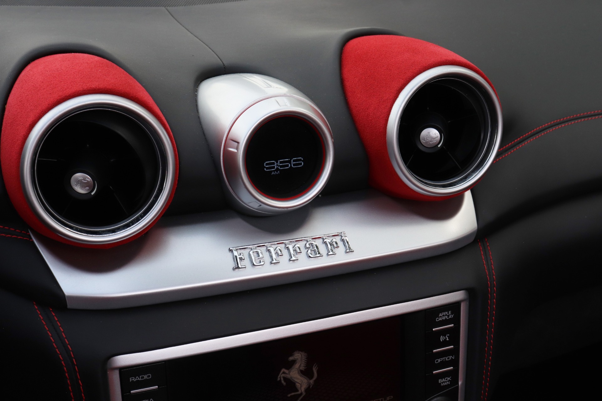 Used-2016-Ferrari-California-T