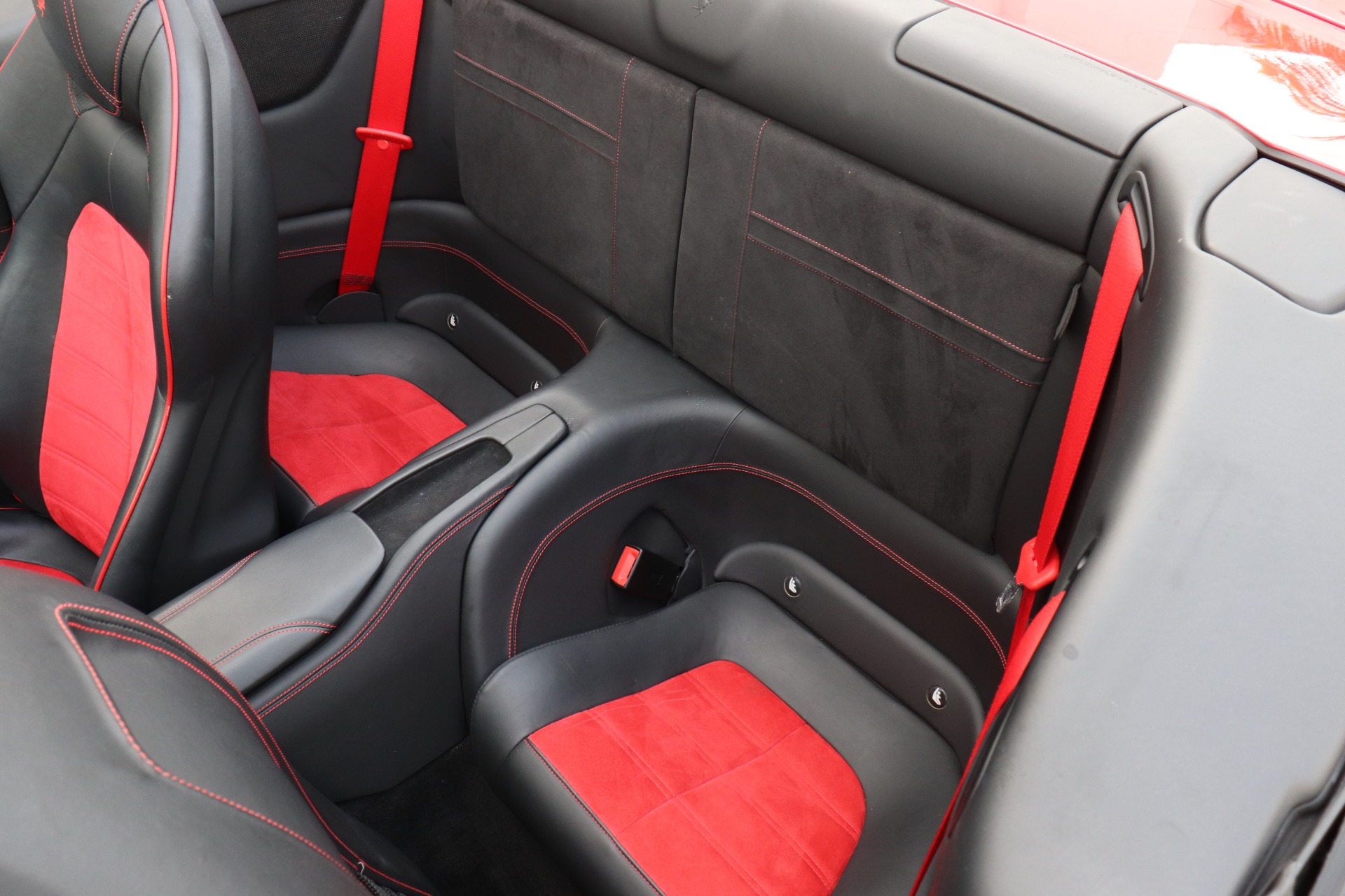 Used-2016-Ferrari-California-T