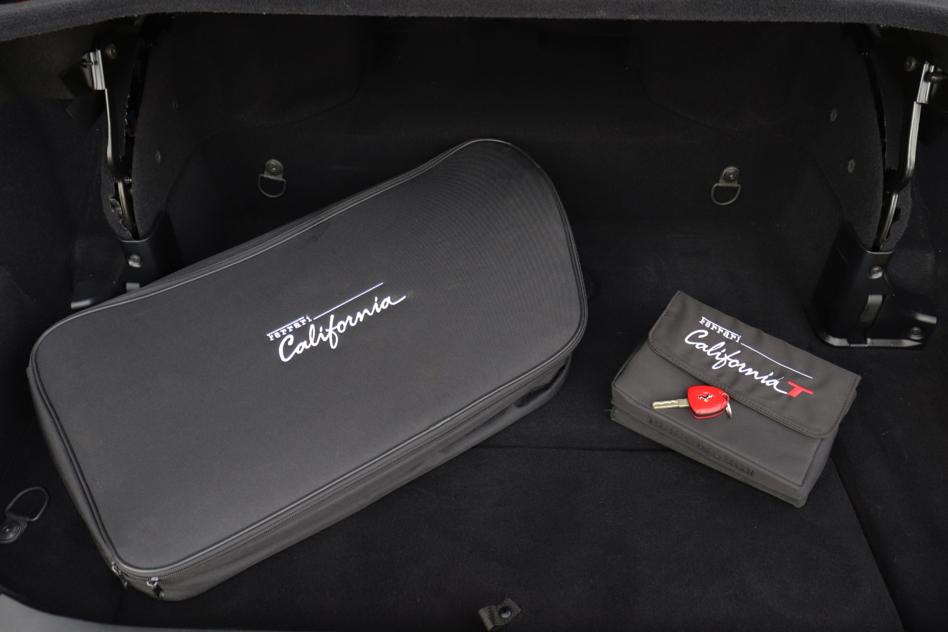 Used-2016-Ferrari-California-T