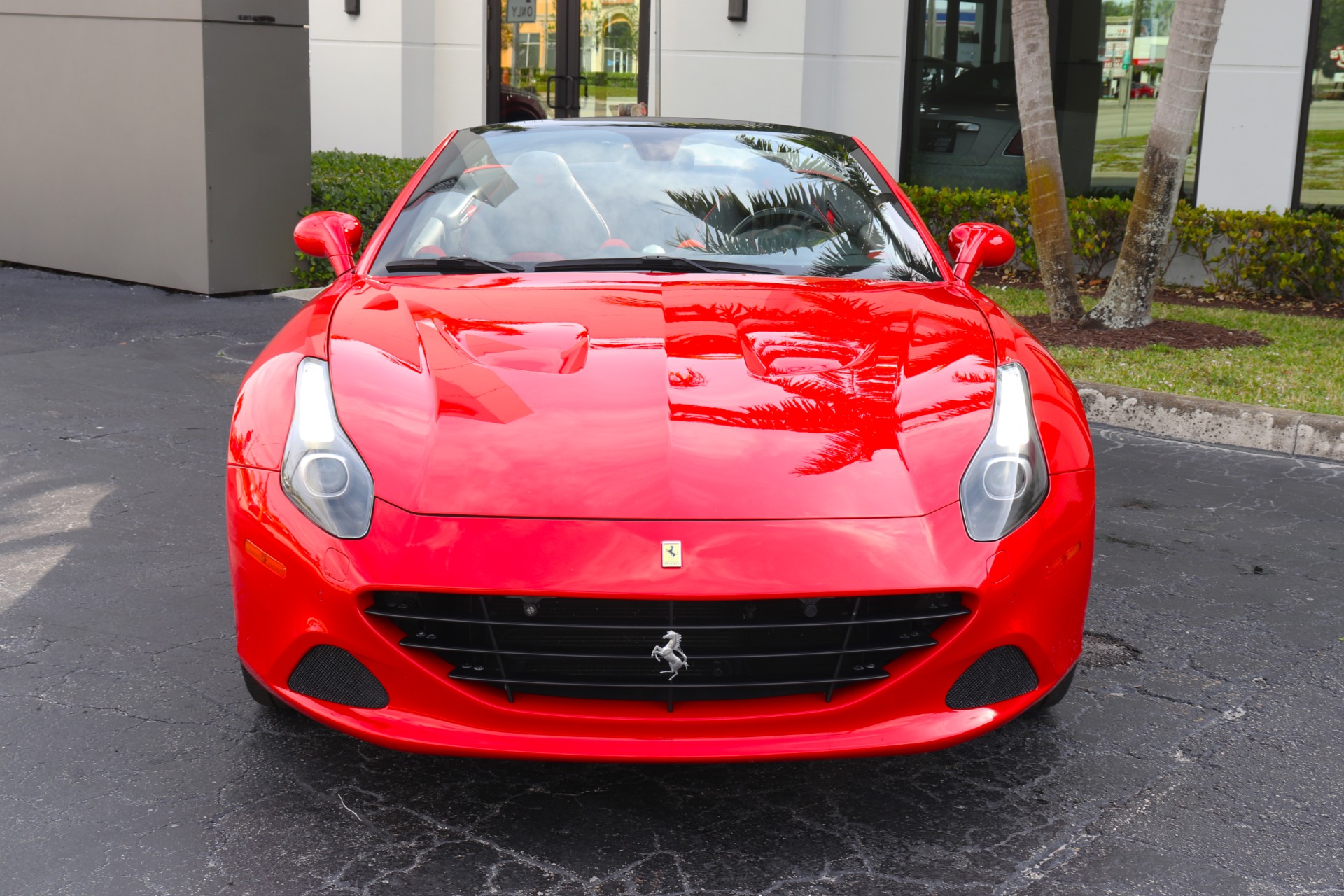 Used-2016-Ferrari-California-T