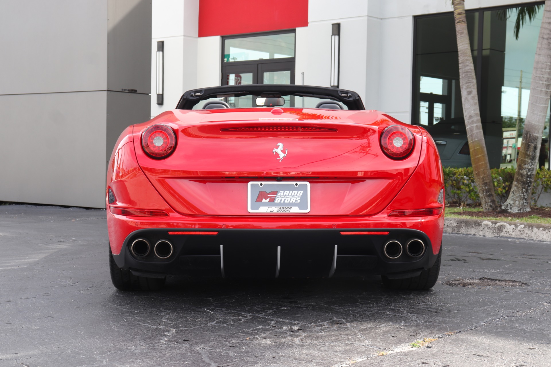 Used-2016-Ferrari-California-T