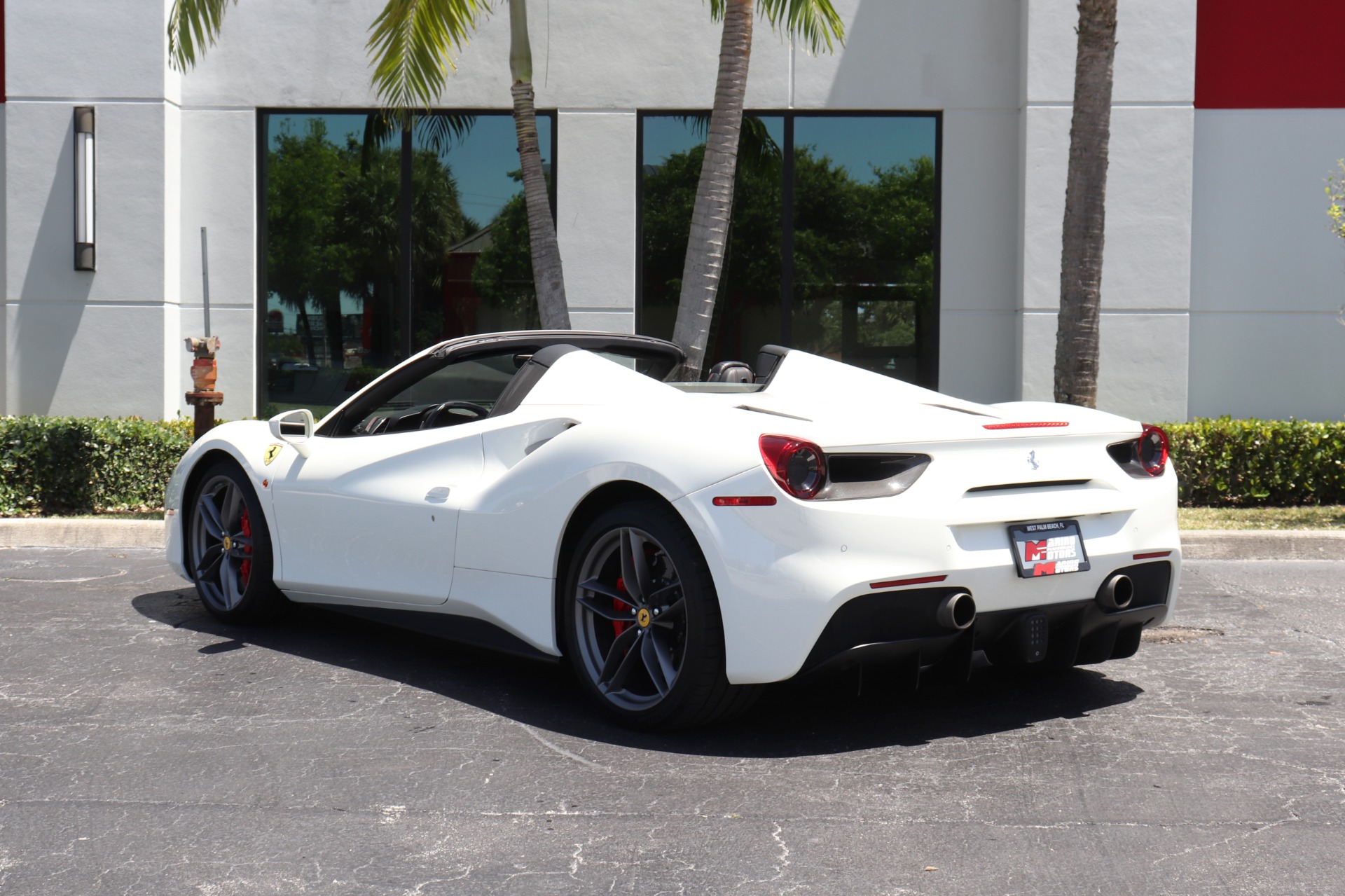 Used-2018-Ferrari-488-Spider