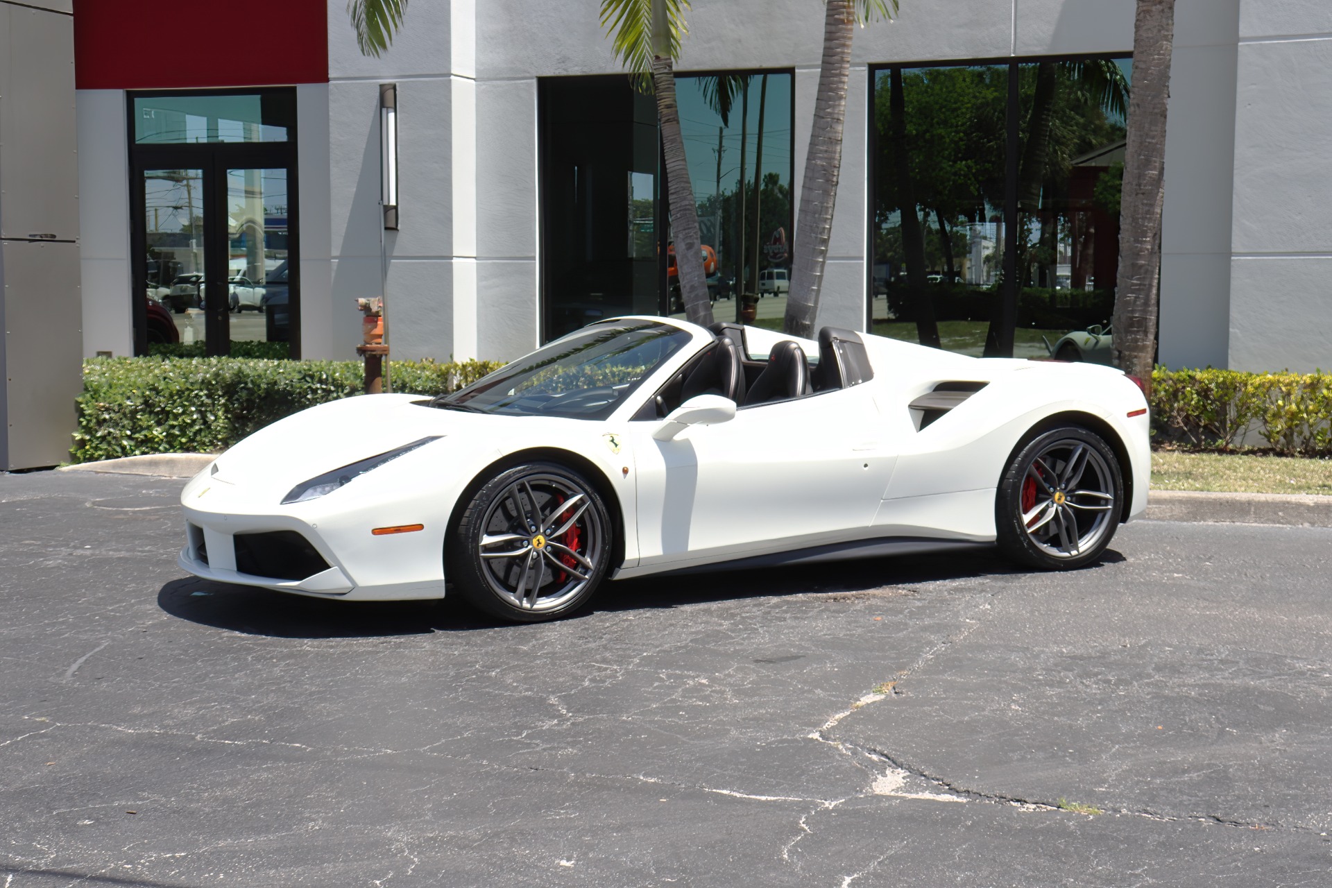 Used-2018-Ferrari-488-Spider
